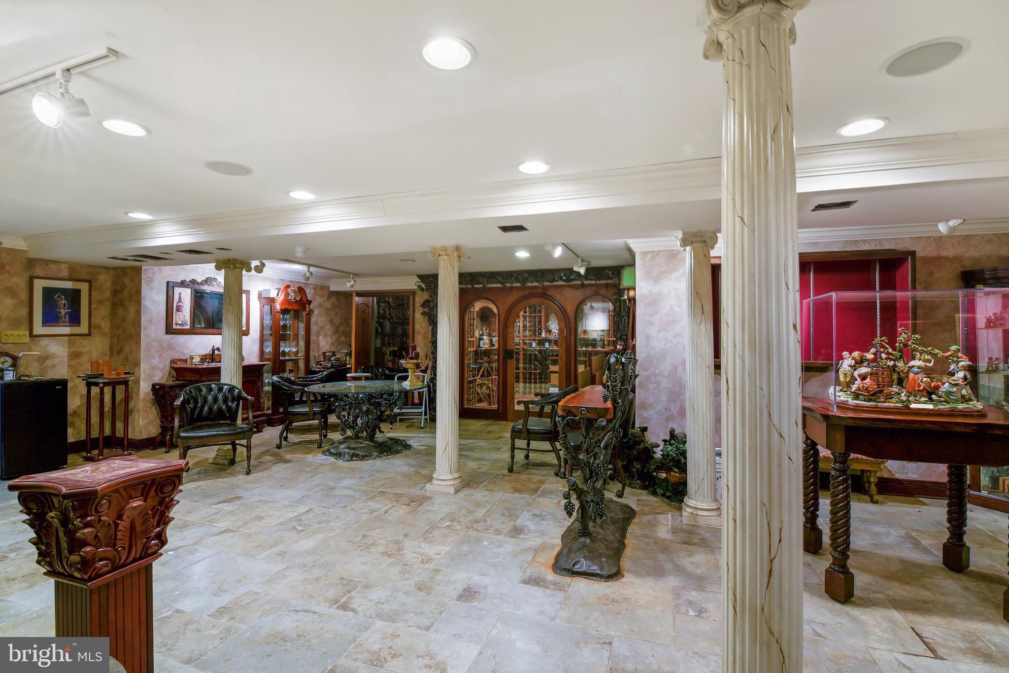 HANCES POINT - Residential