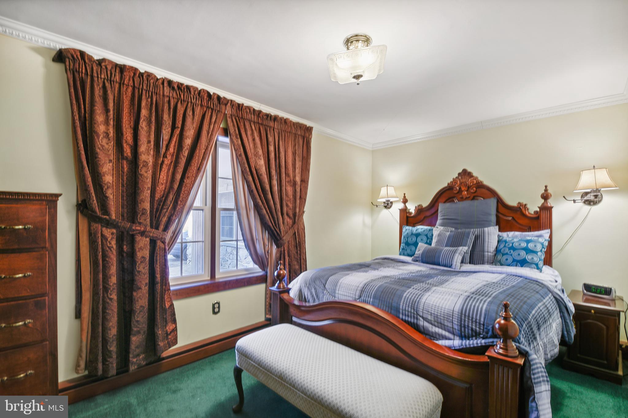 HANCES POINT - Residential