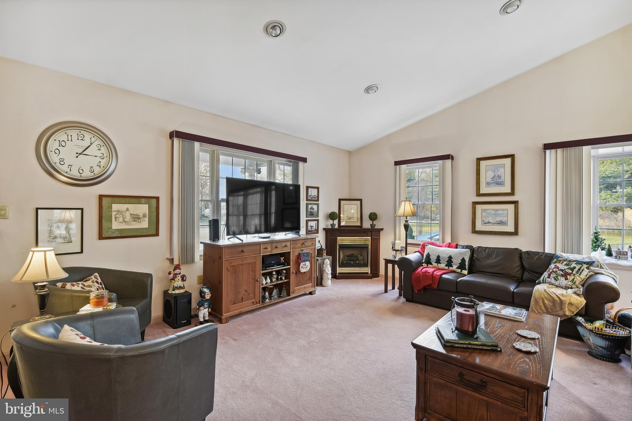 HANCES POINT - Residential