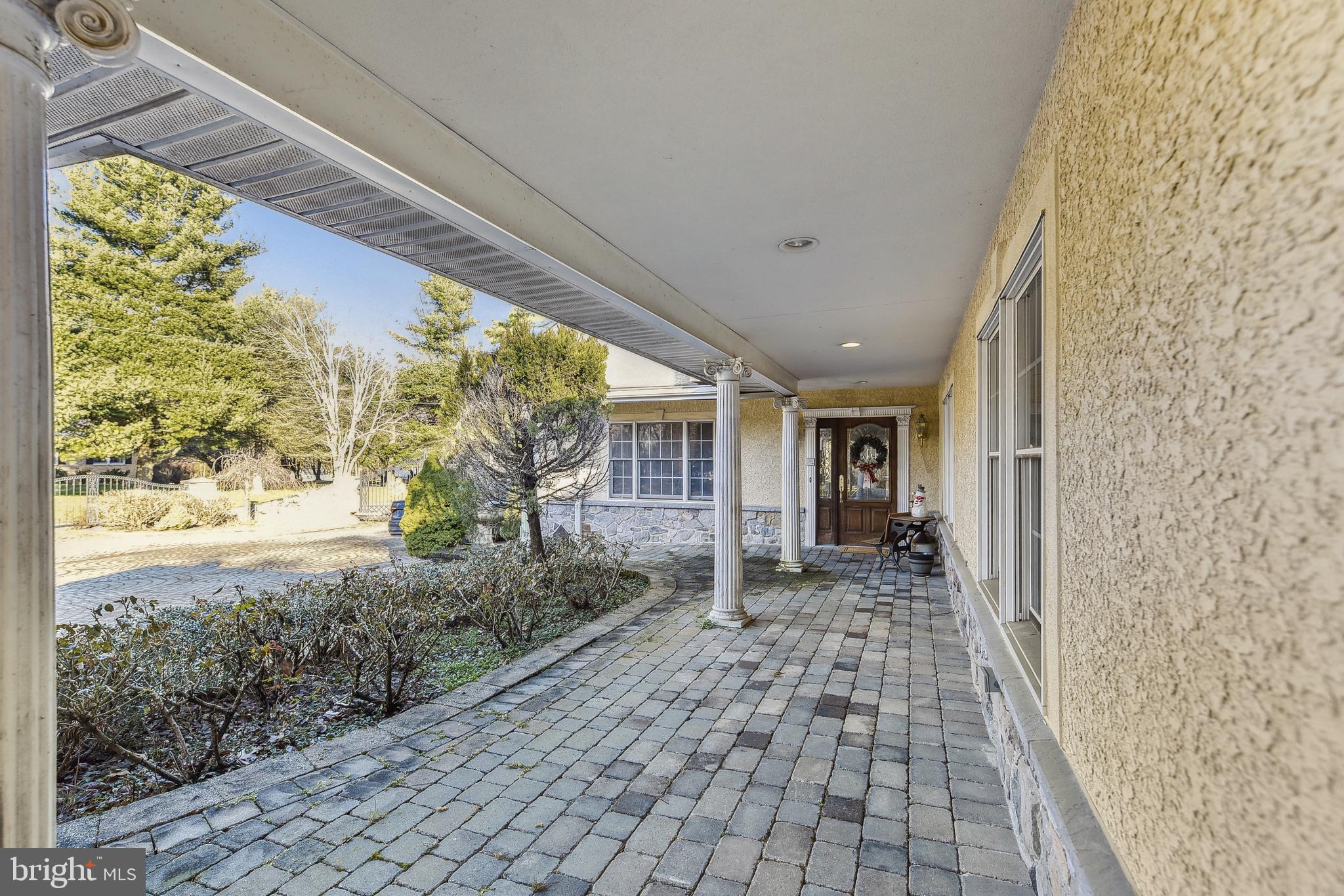 HANCES POINT - Residential