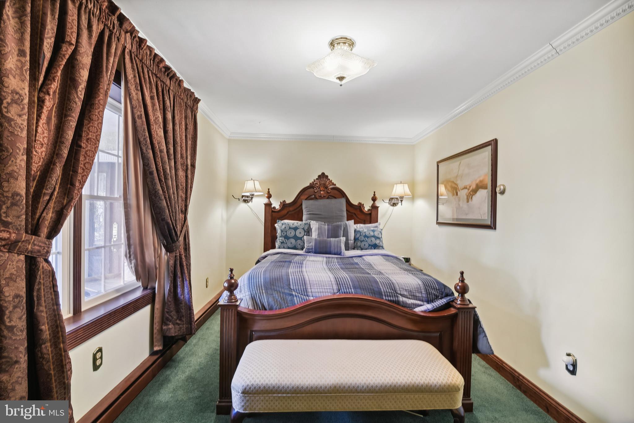 HANCES POINT - Residential