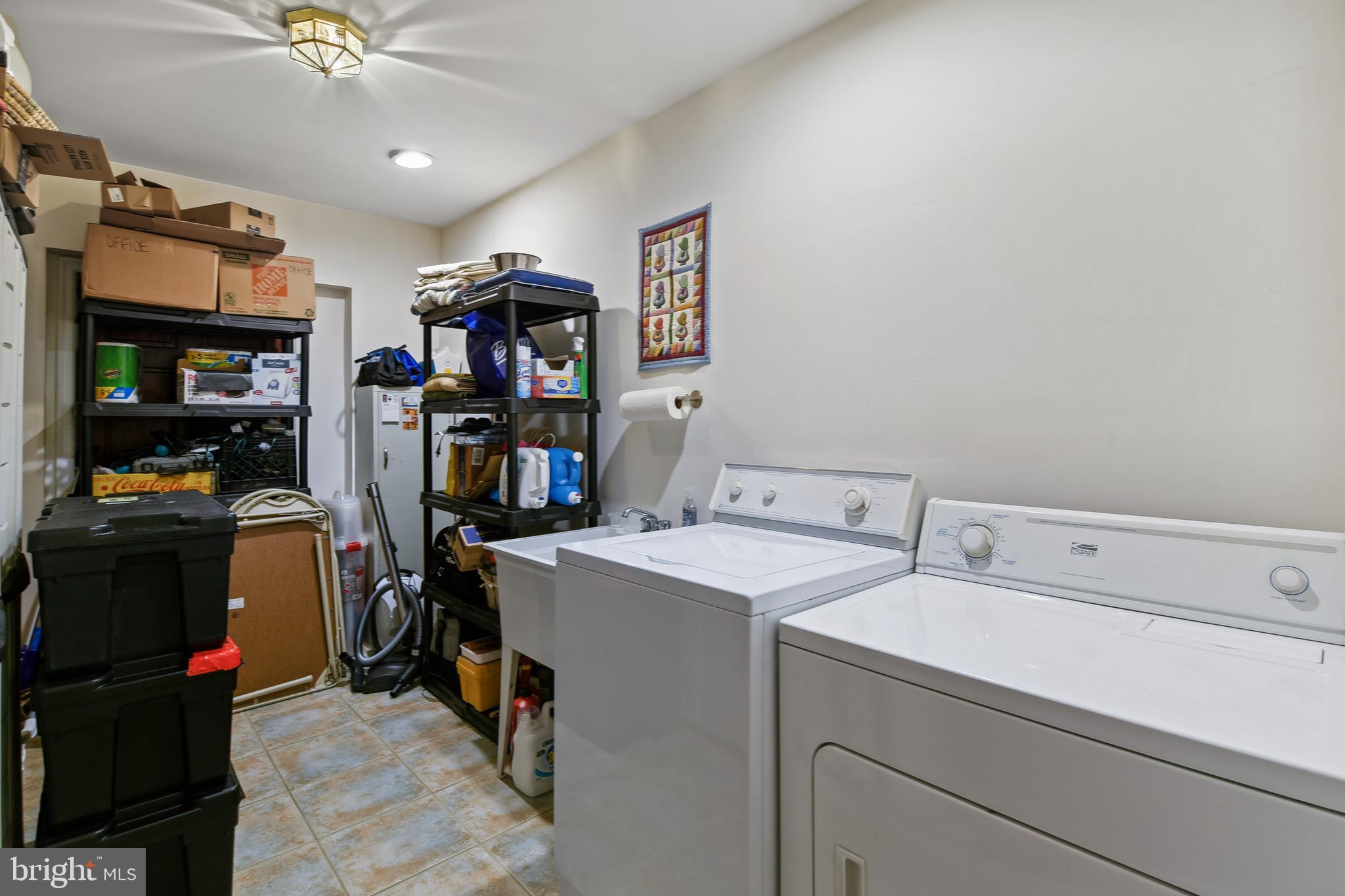 HANCES POINT - Residential