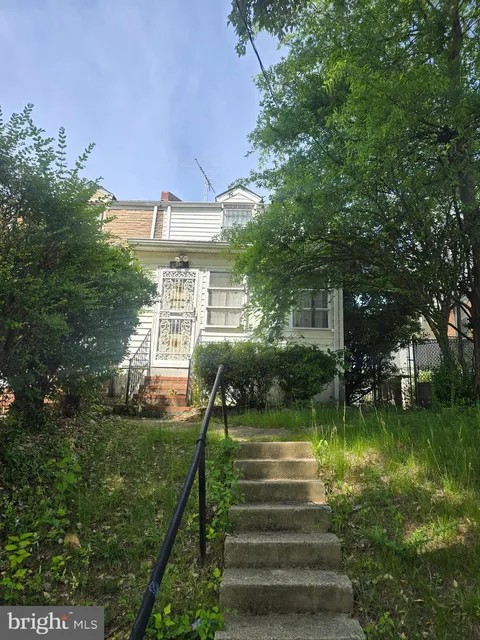 812 Division Avenue NE, Washington, DC 20019 - #: DCDC2214452