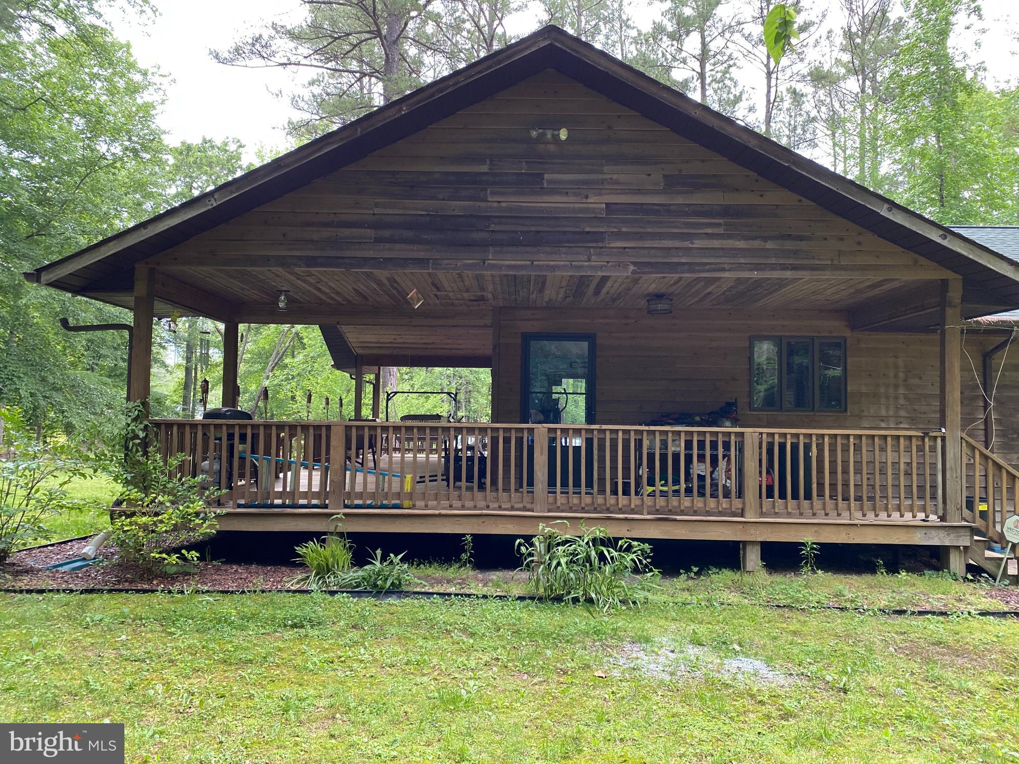 CAROLINE PINES - Residential