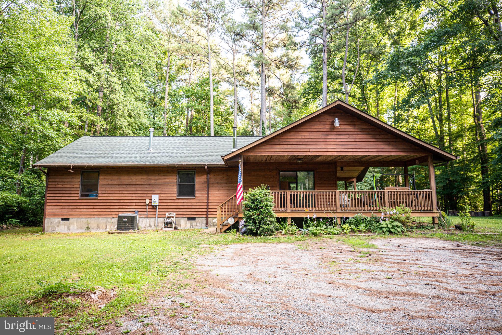 CAROLINE PINES - Residential