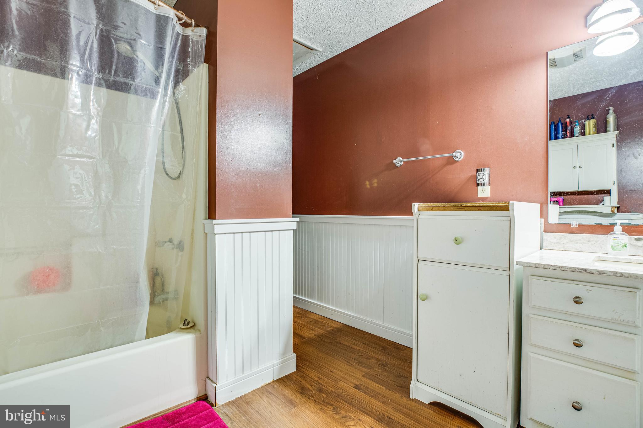 CAROLINE PINES - Residential