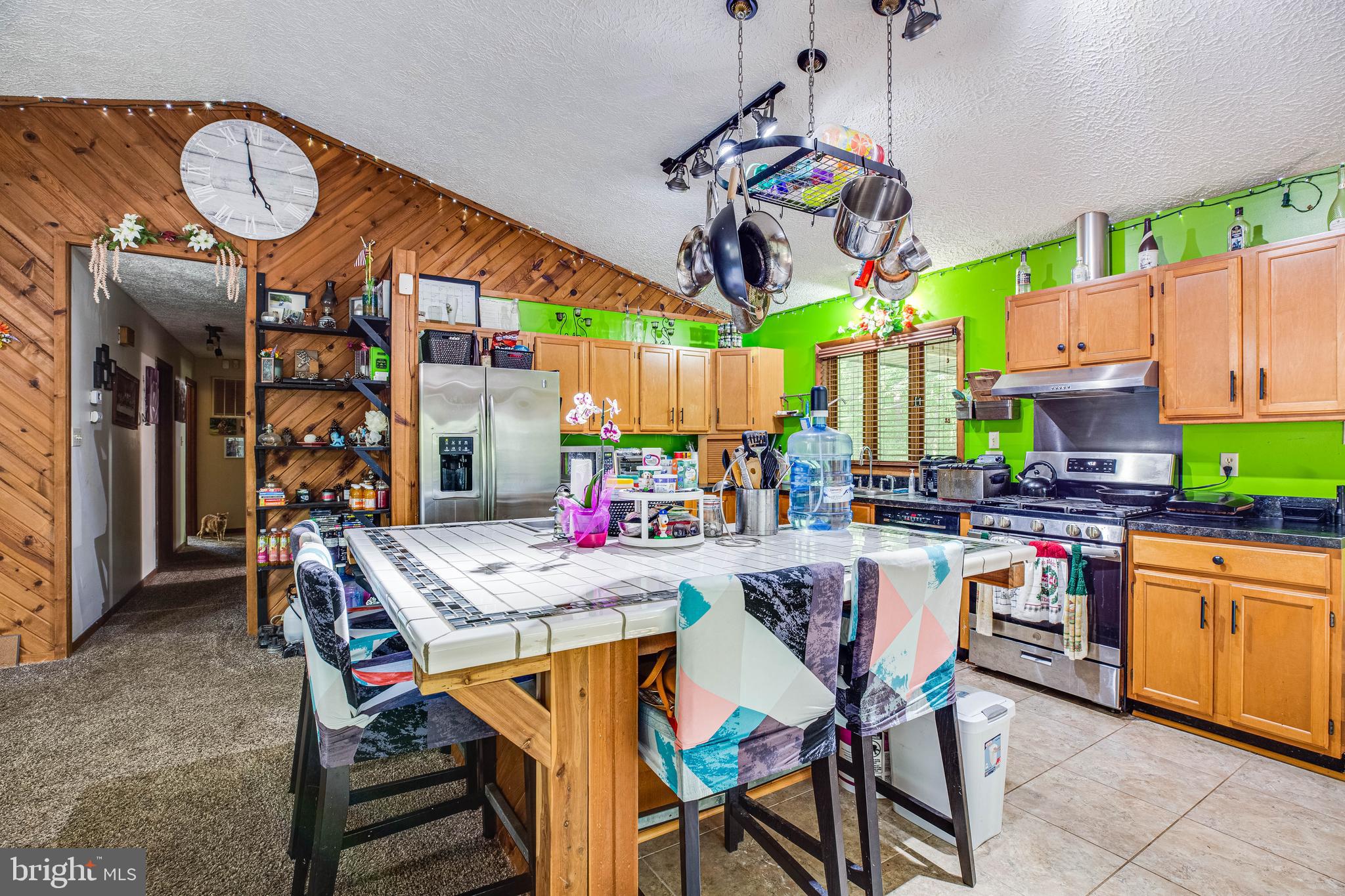 CAROLINE PINES - Residential