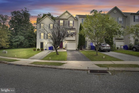 Photo of 940 Kentwell Drive, YORK, PA 17406 (MLS # PAYK2111726)