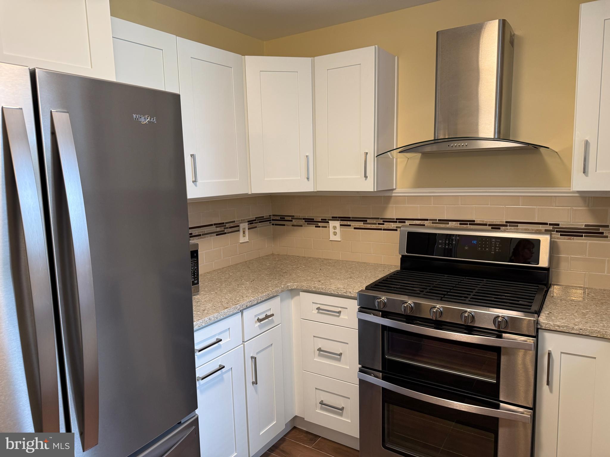 1002 SWEETWATER DRIVE