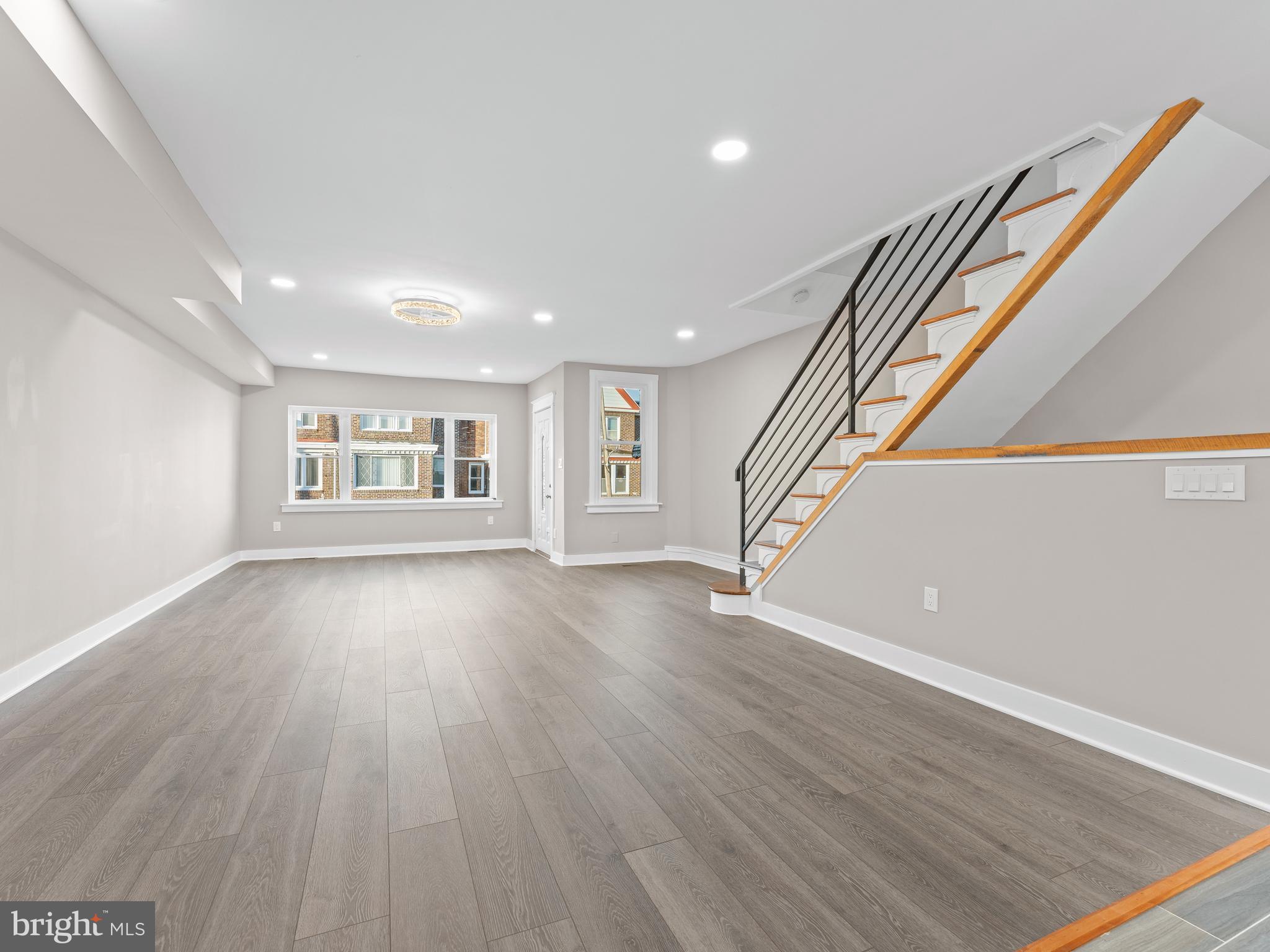 WEST OAK LANE - Residential