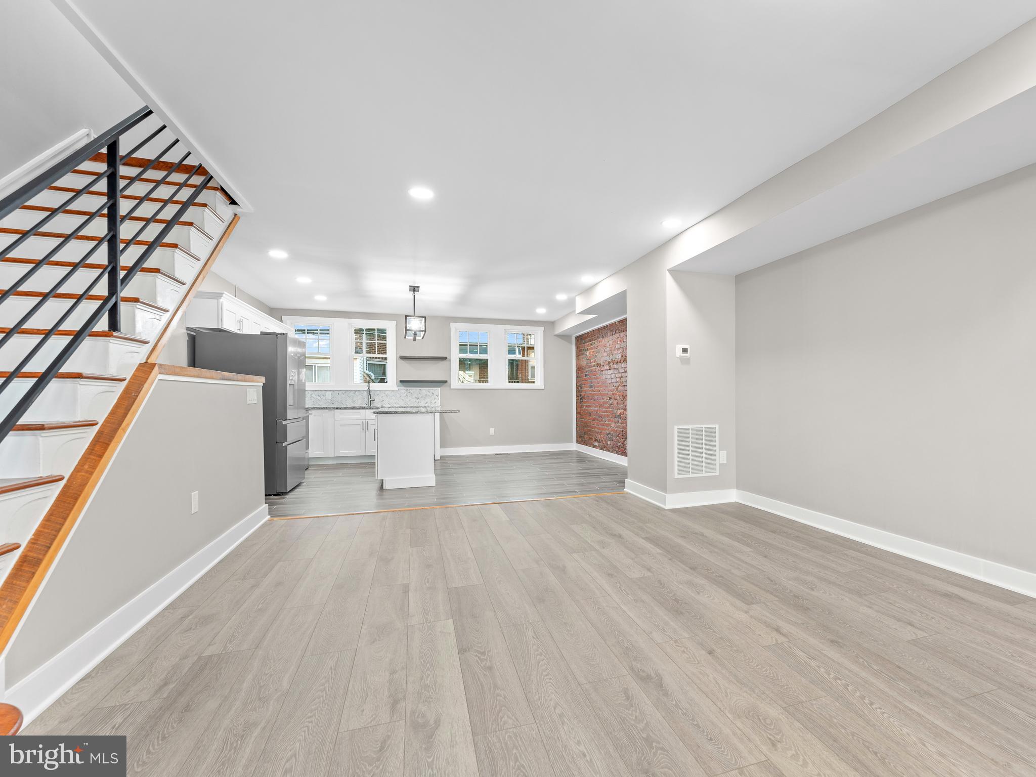 WEST OAK LANE - Residential