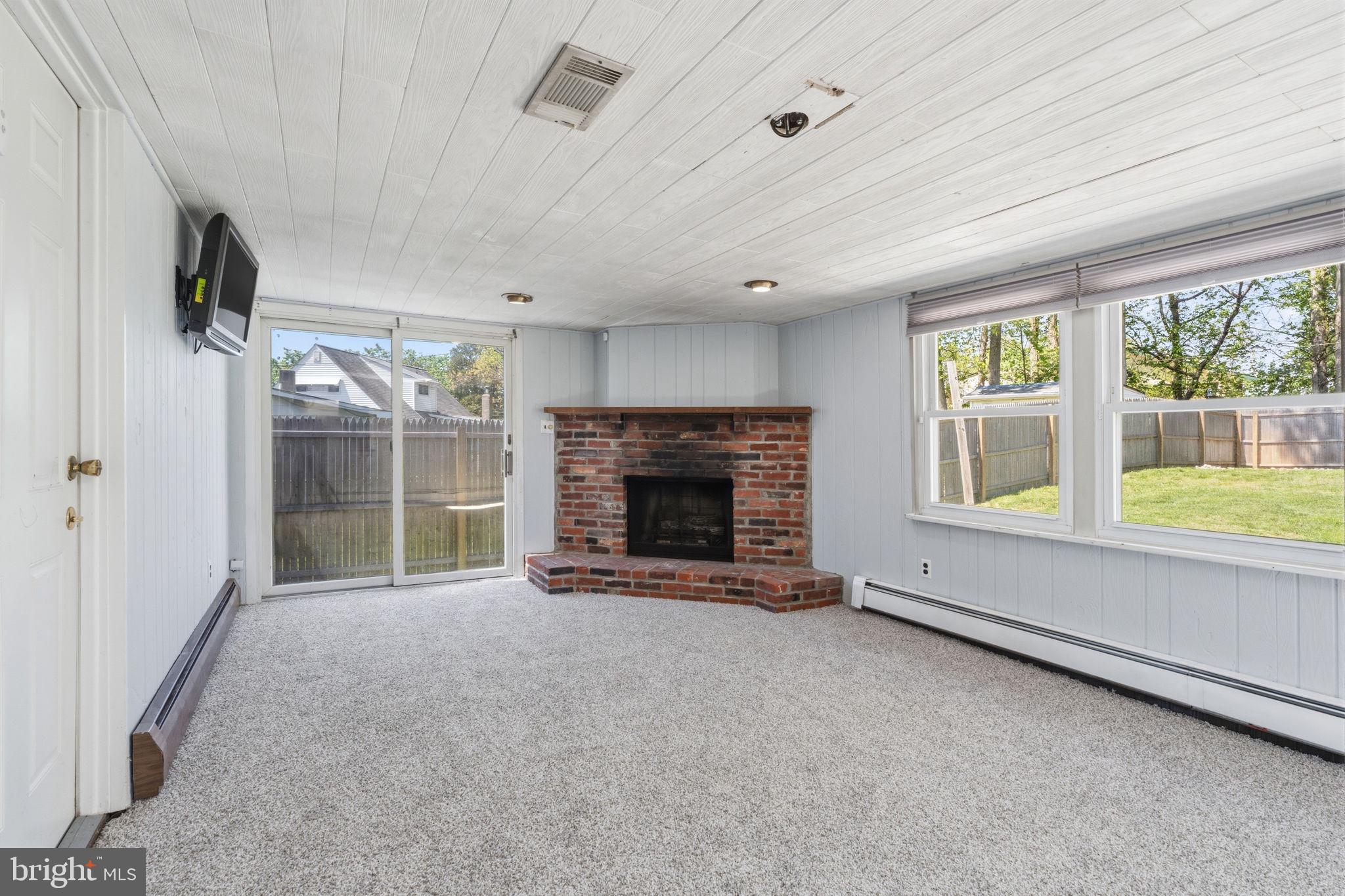 VERMILION HILL - Residential