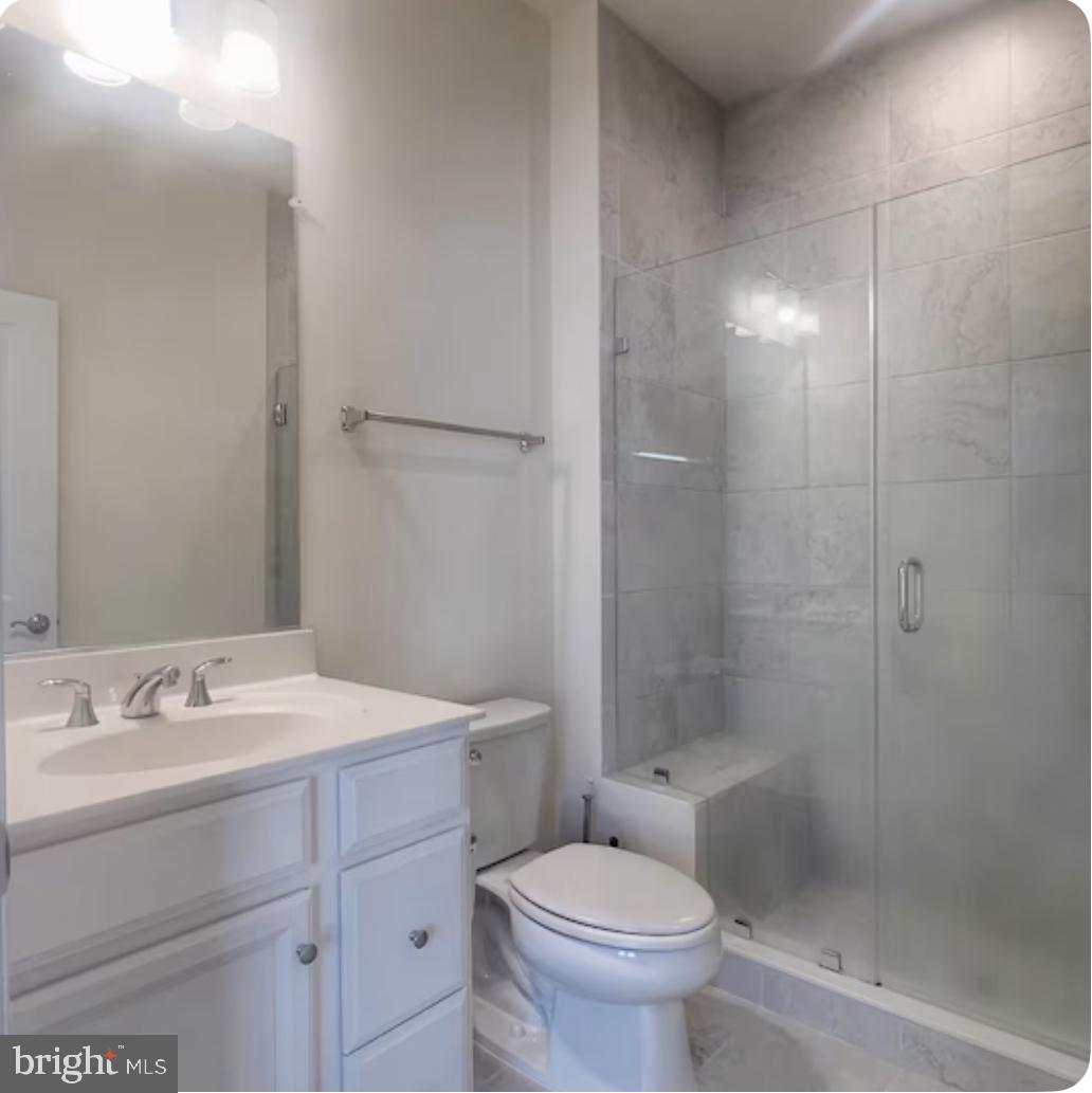 CAPITAL COURT - Residential Lease