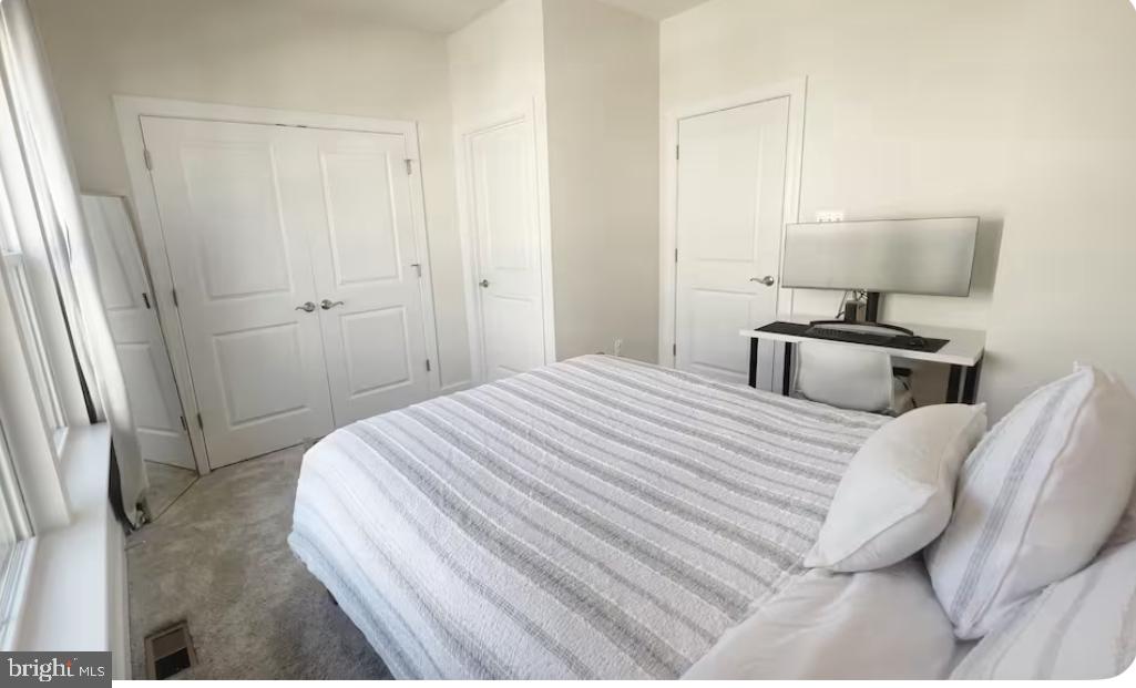 CAPITAL COURT - Residential Lease