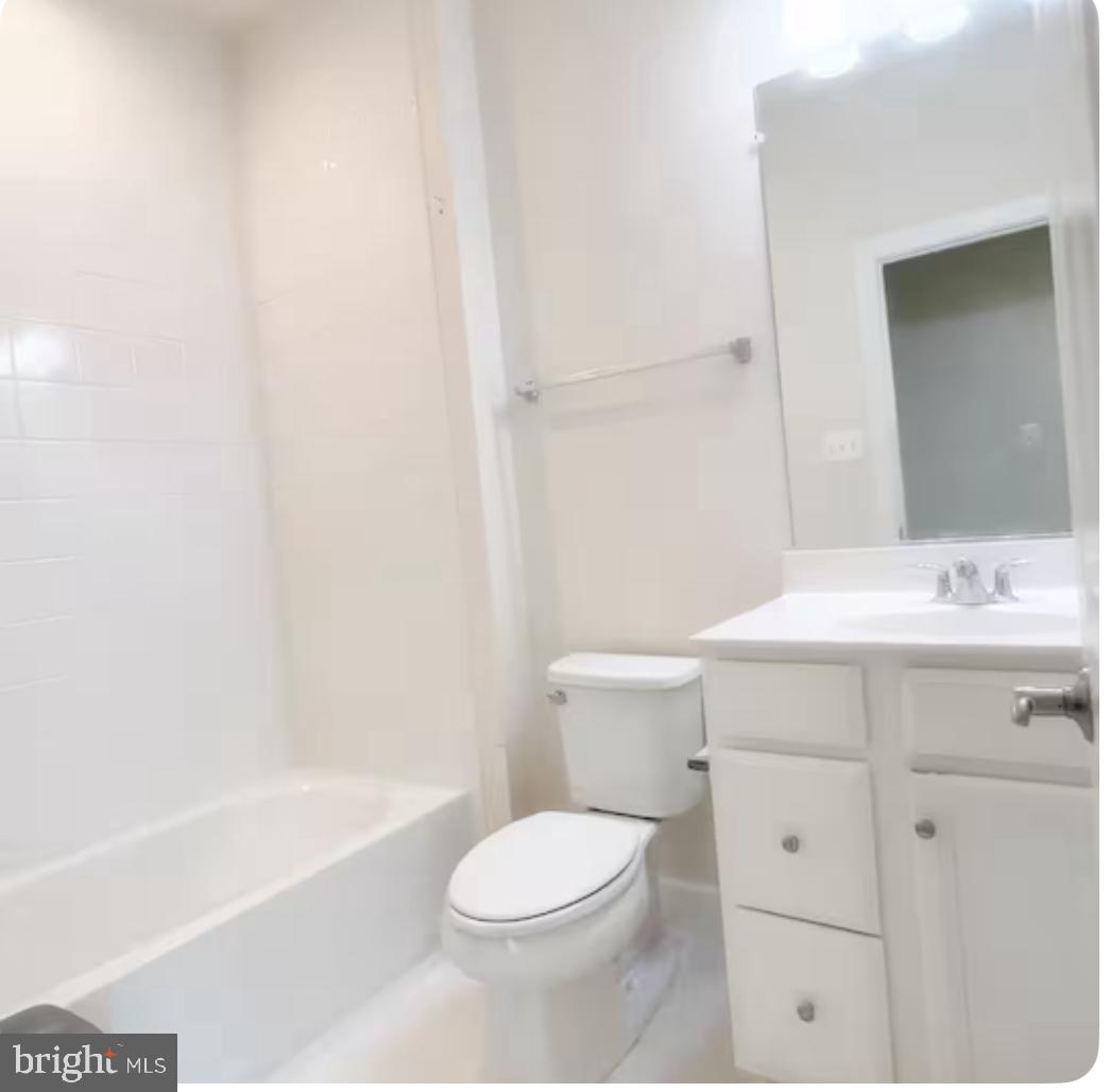 CAPITAL COURT - Residential Lease