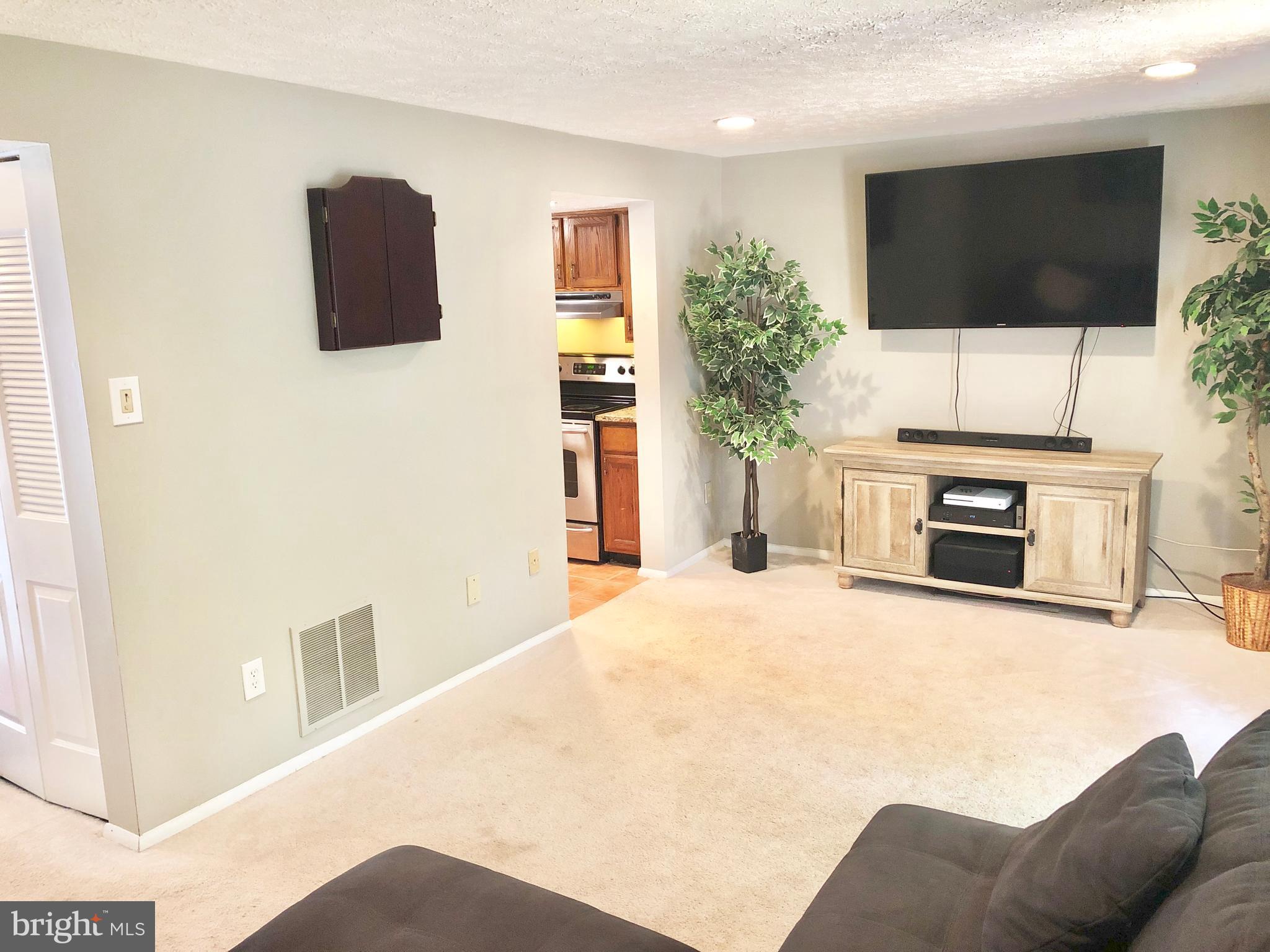 NEWINGTON FOREST - Residential