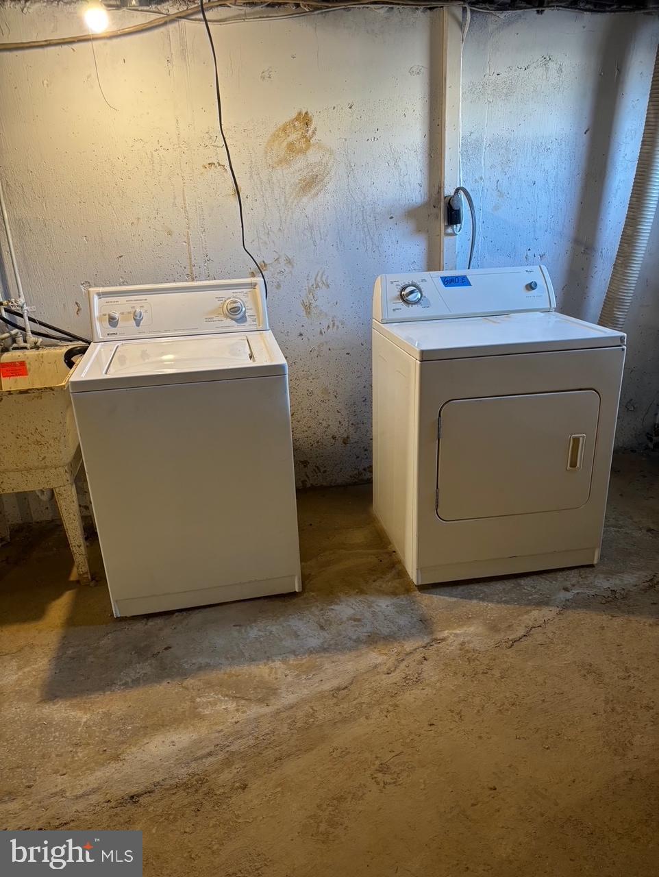 SHARON HILL - Residential Lease