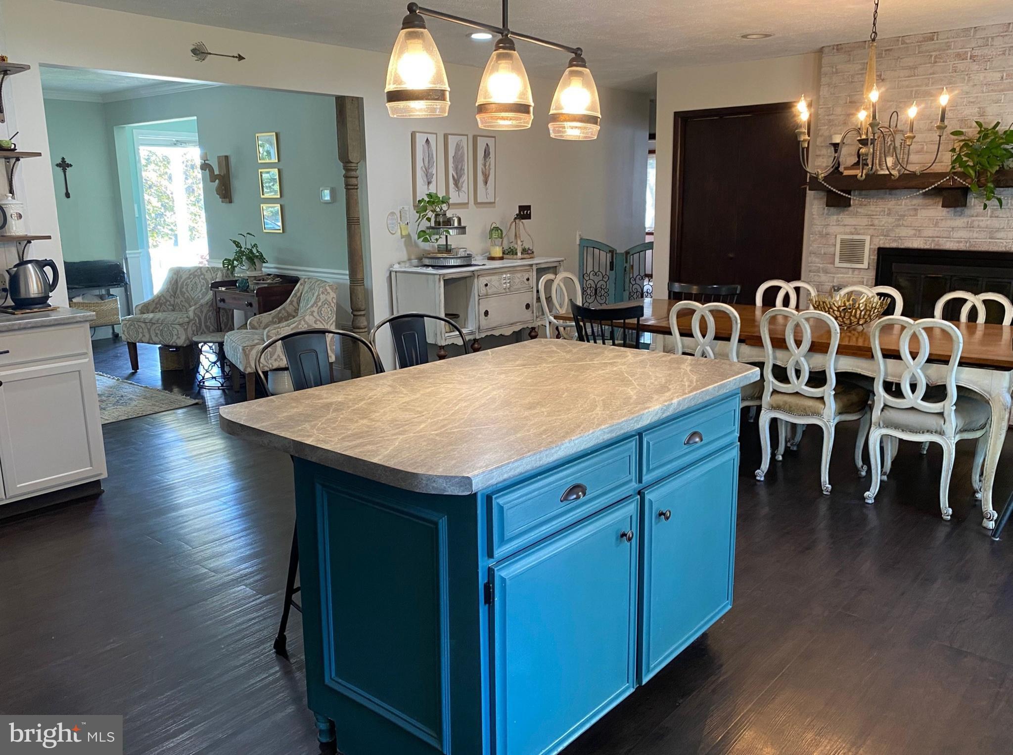 BRADDOCK ESTATES - Residential