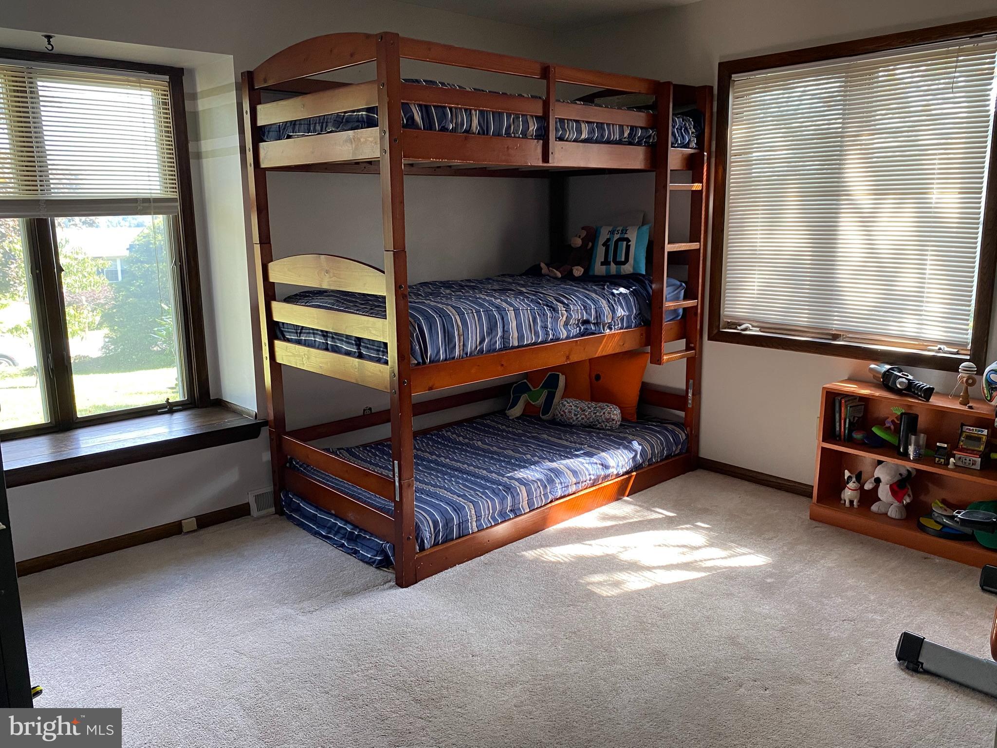 BRADDOCK ESTATES - Residential