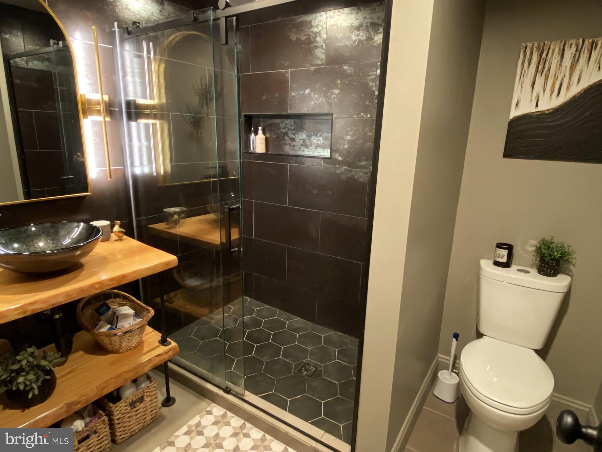 BRADDOCK ESTATES - Residential