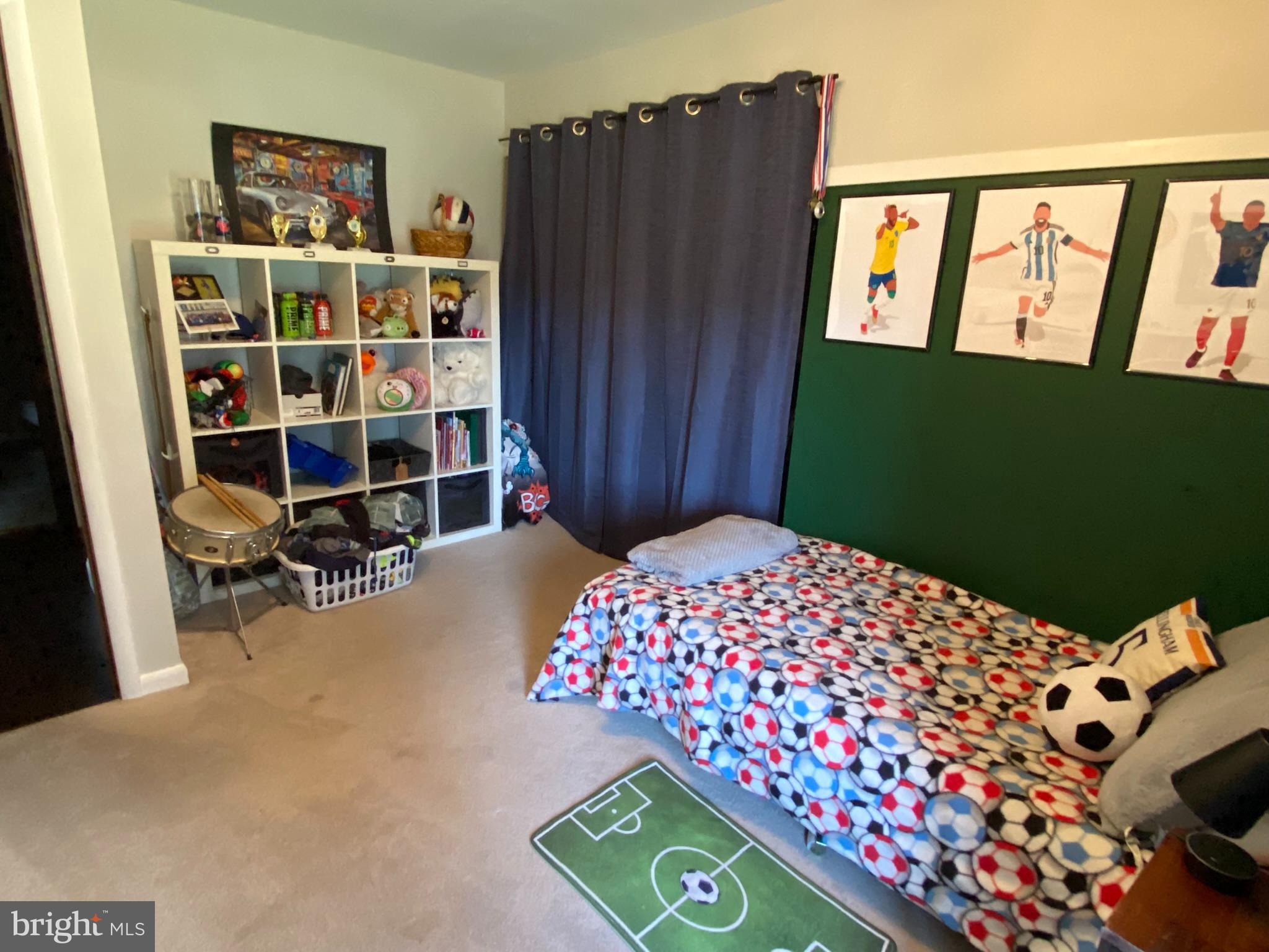 BRADDOCK ESTATES - Residential