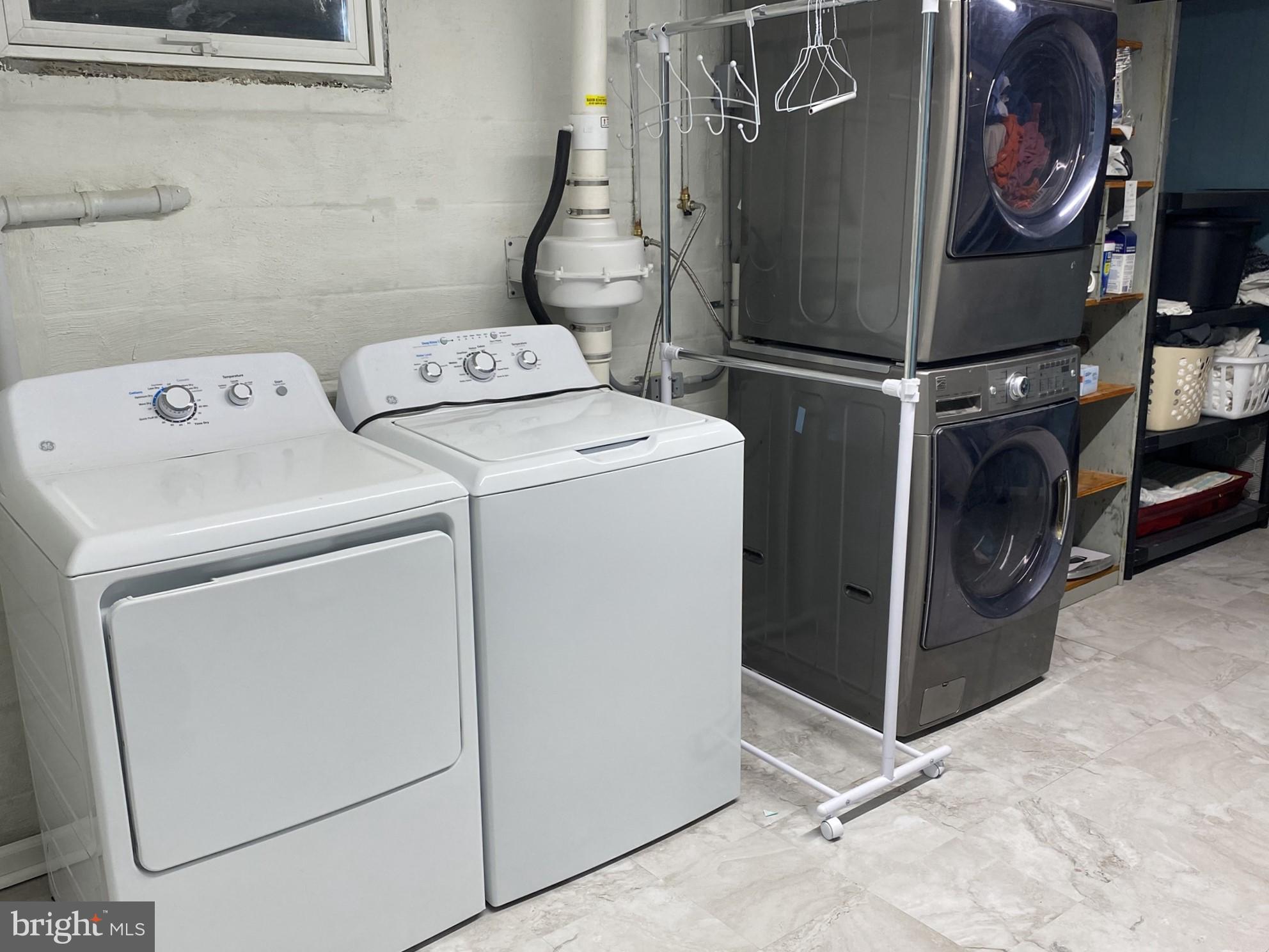 BRADDOCK ESTATES - Residential