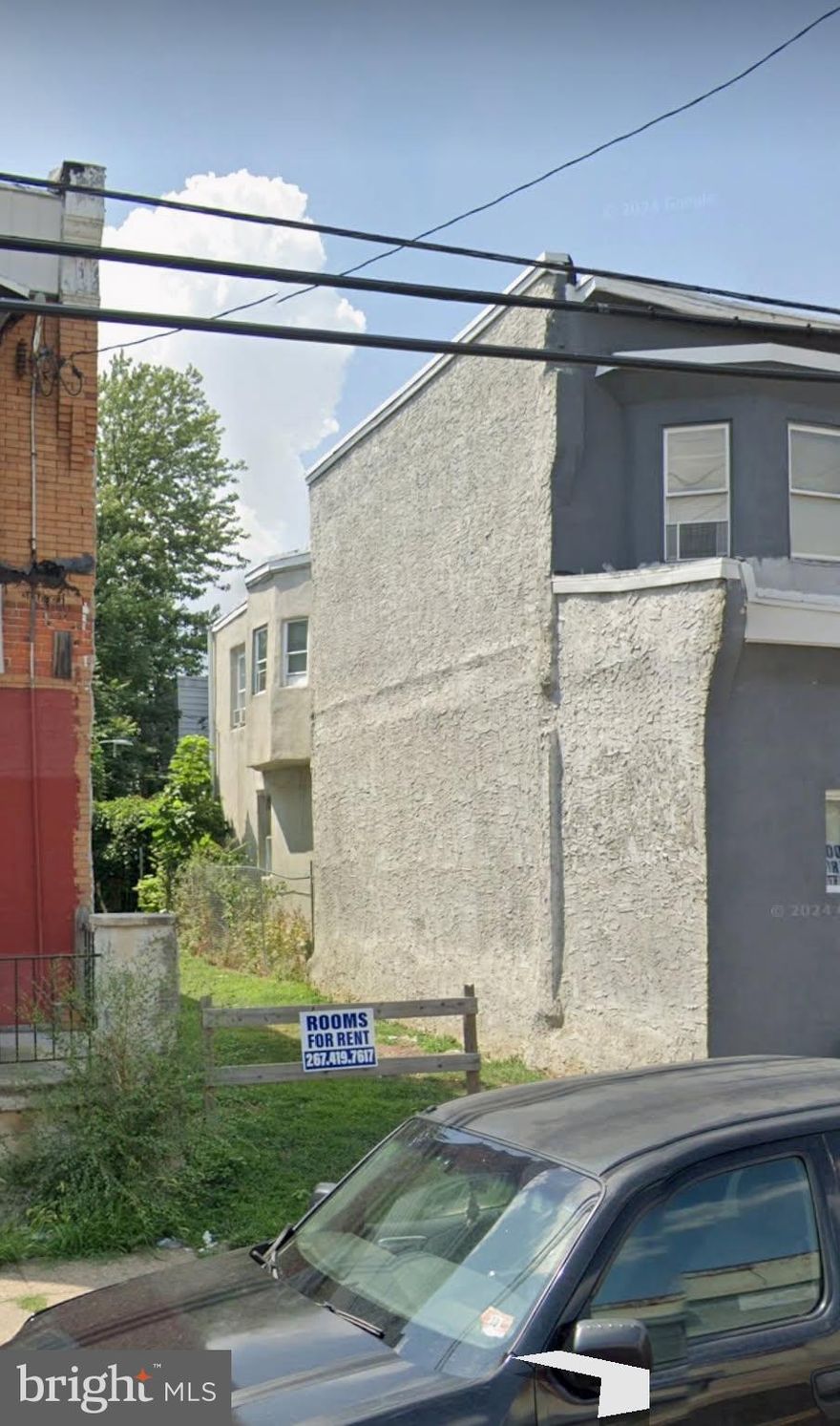 CMX-2 Mixed use building lot. Zoning approved for a 3 story plus pilot house for roof deck mixed use building with commercial on the first floor and basement and residential on the 2nd and 3rd floors.  Buyers responsible for city resale certificate. Proof of funds and 10% deposit required.  Seller requestsw buyer use Selle's title company for title insurance and settlement.