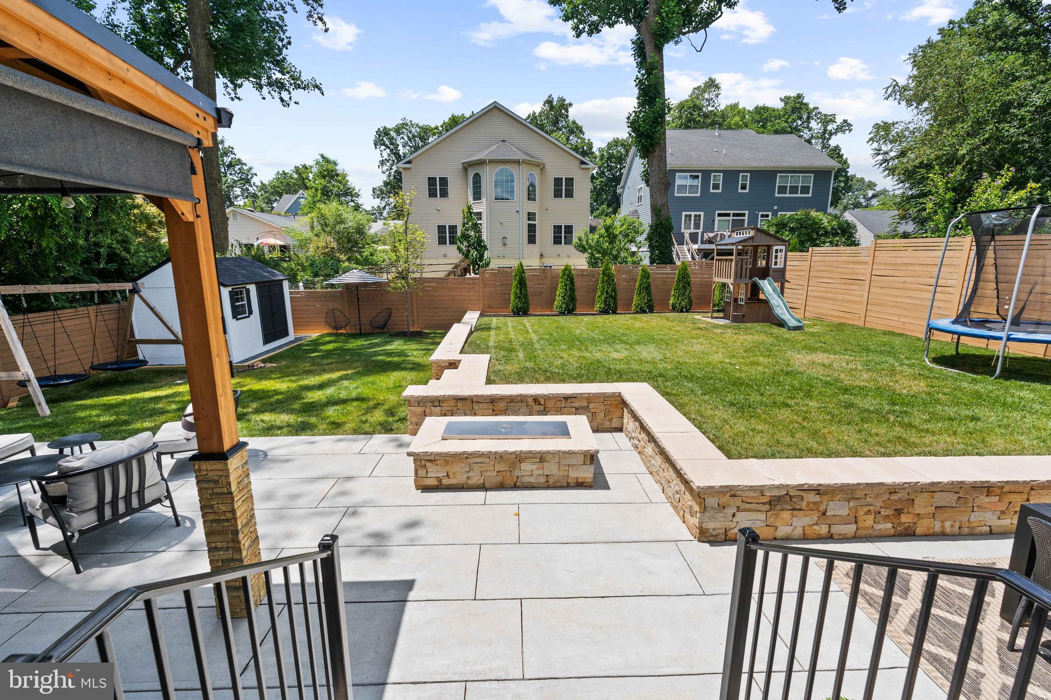 PIMMIT HILLS - Residential