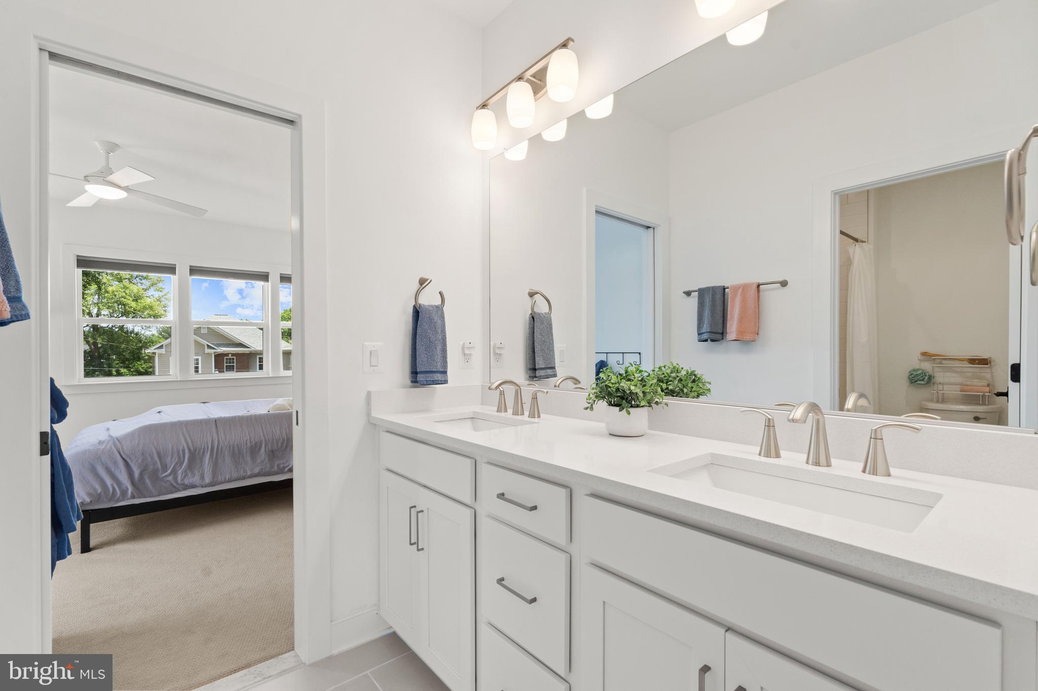 PIMMIT HILLS - Residential