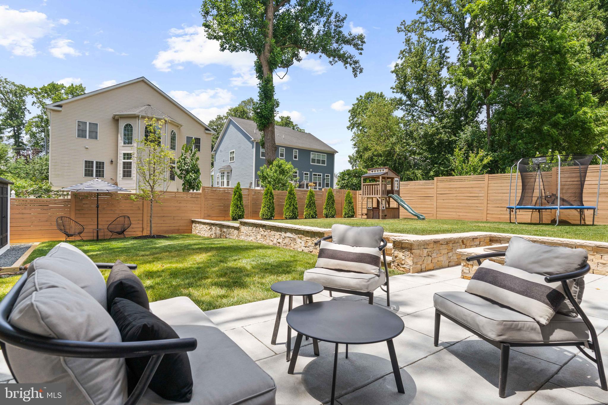 PIMMIT HILLS - Residential