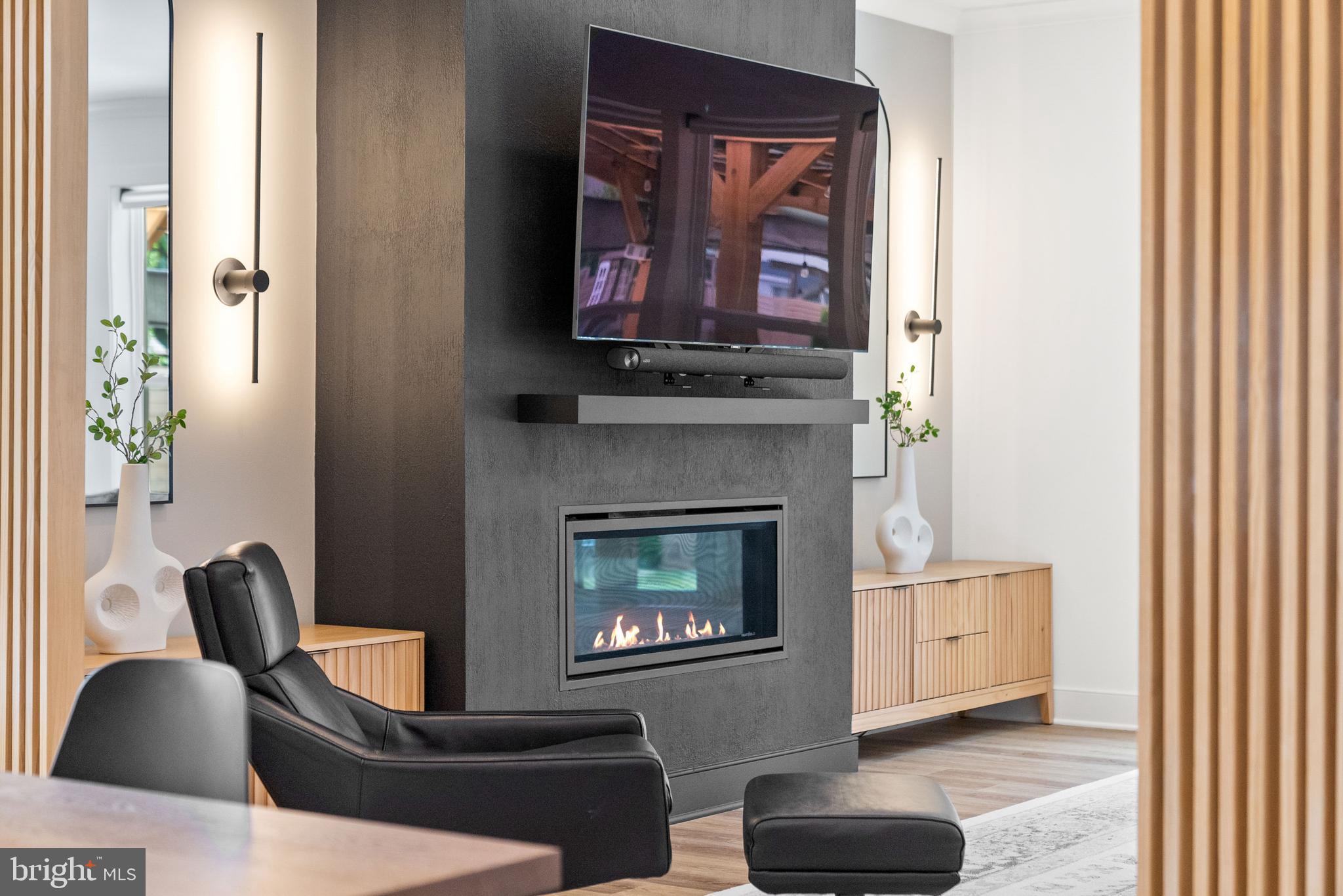 PIMMIT HILLS - Residential