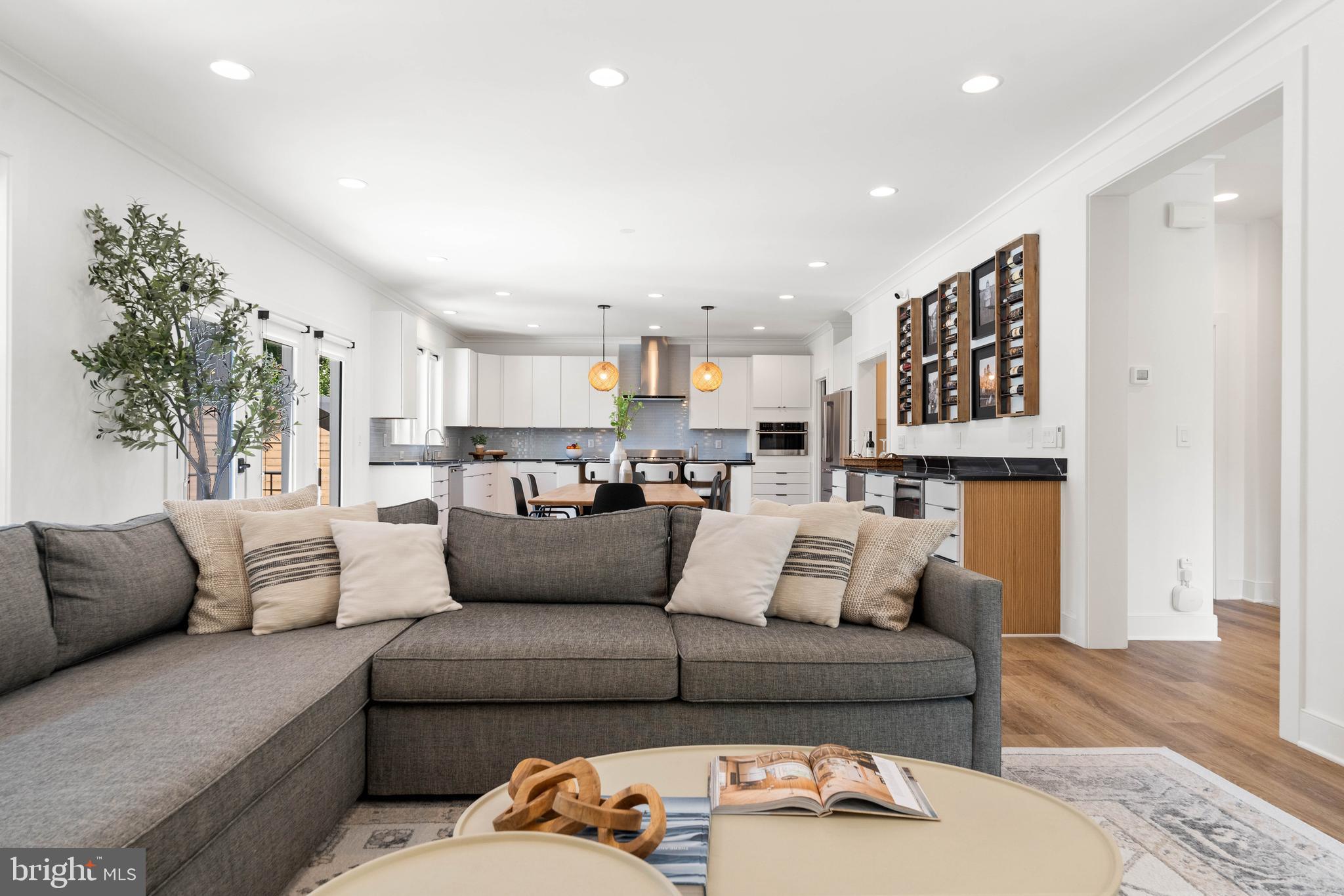 PIMMIT HILLS - Residential