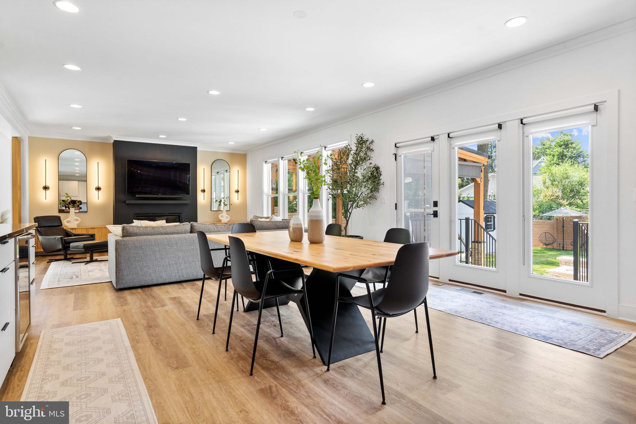 PIMMIT HILLS - Residential