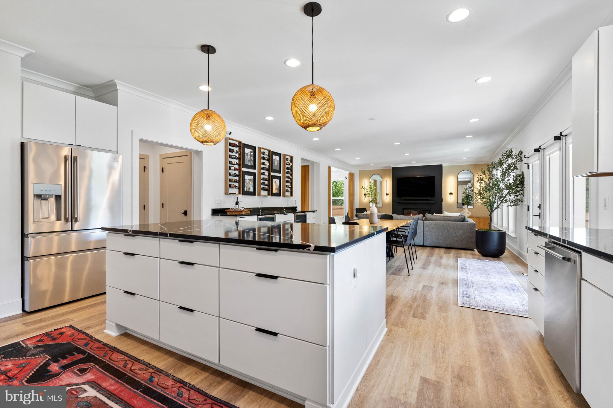 PIMMIT HILLS - Residential