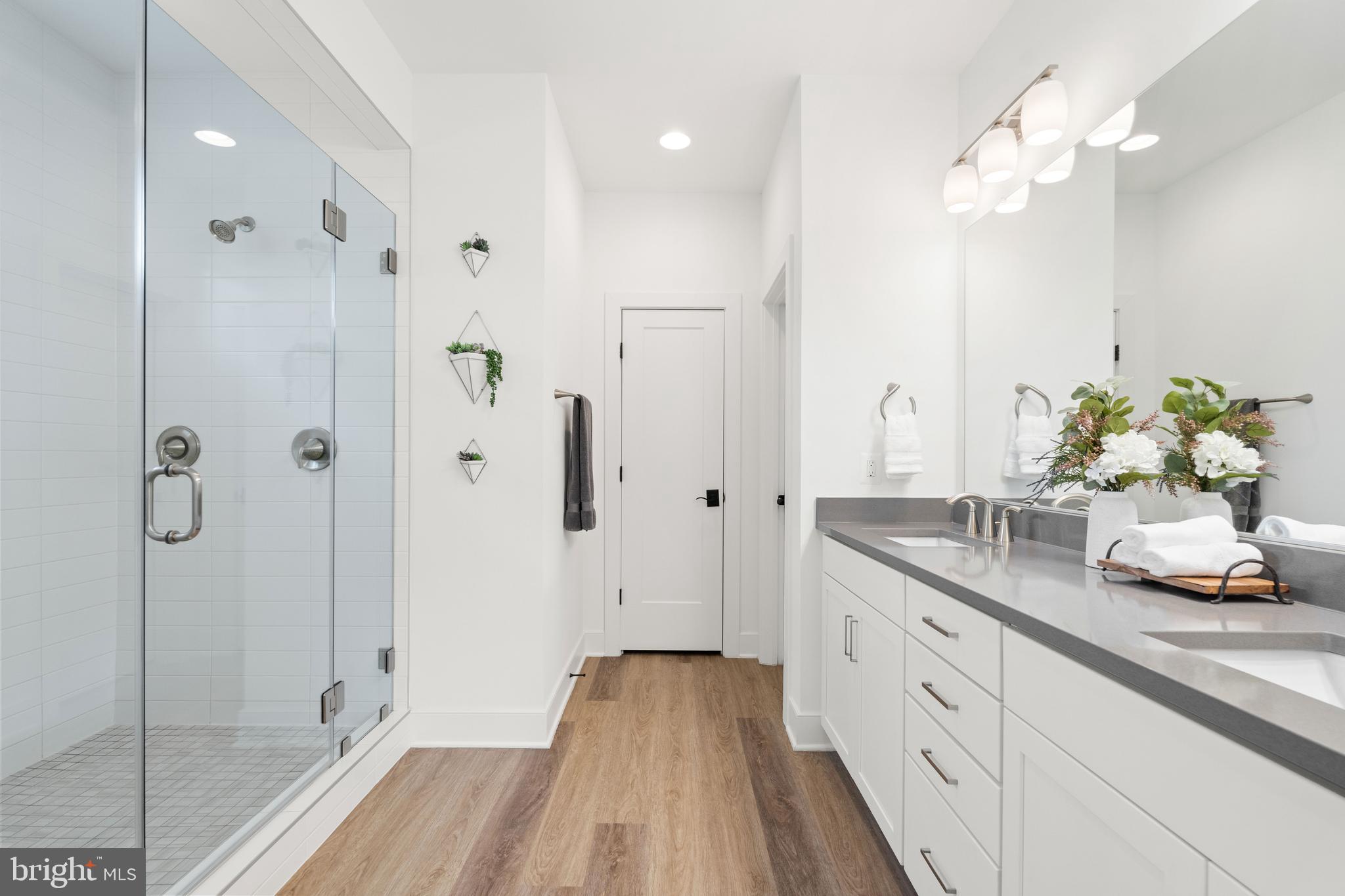 PIMMIT HILLS - Residential