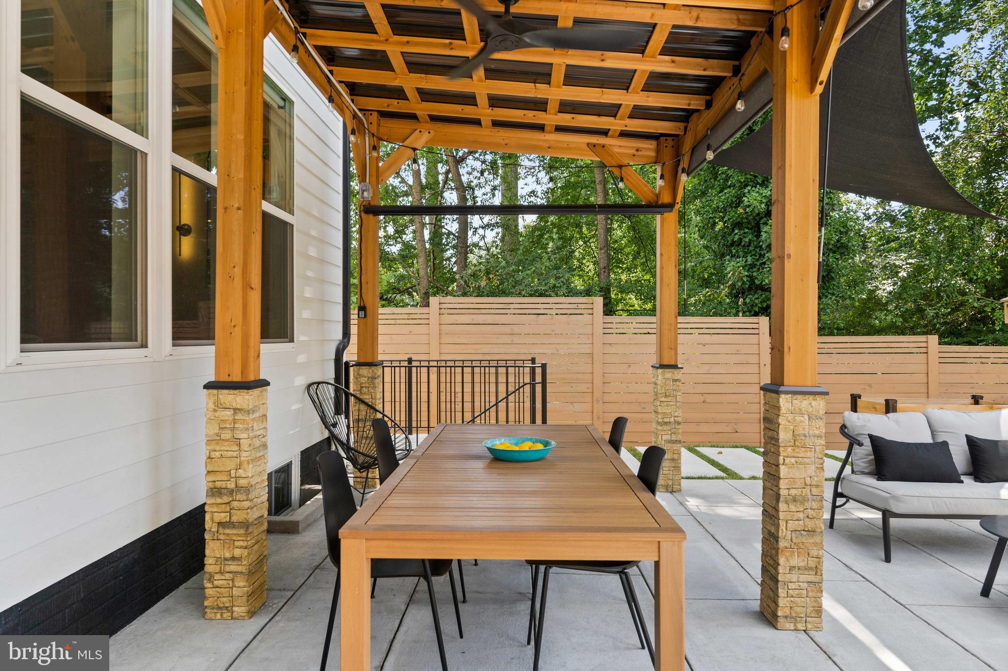 PIMMIT HILLS - Residential