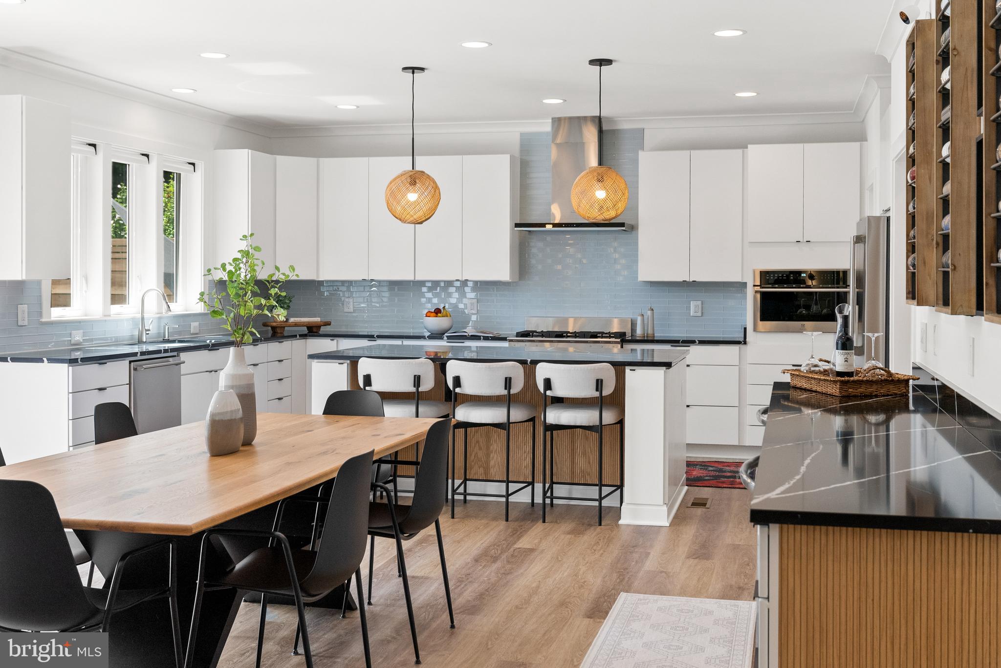 PIMMIT HILLS - Residential