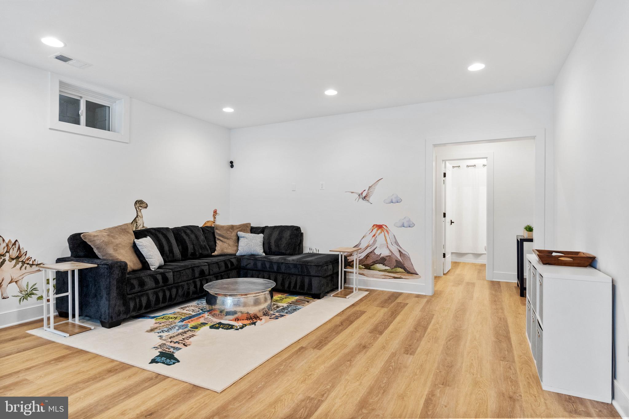 PIMMIT HILLS - Residential