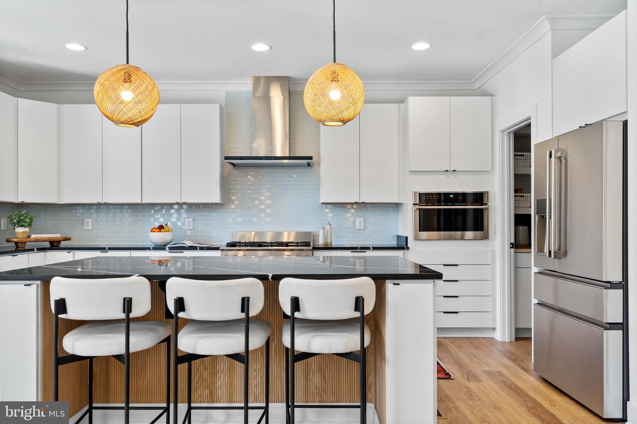 PIMMIT HILLS - Residential