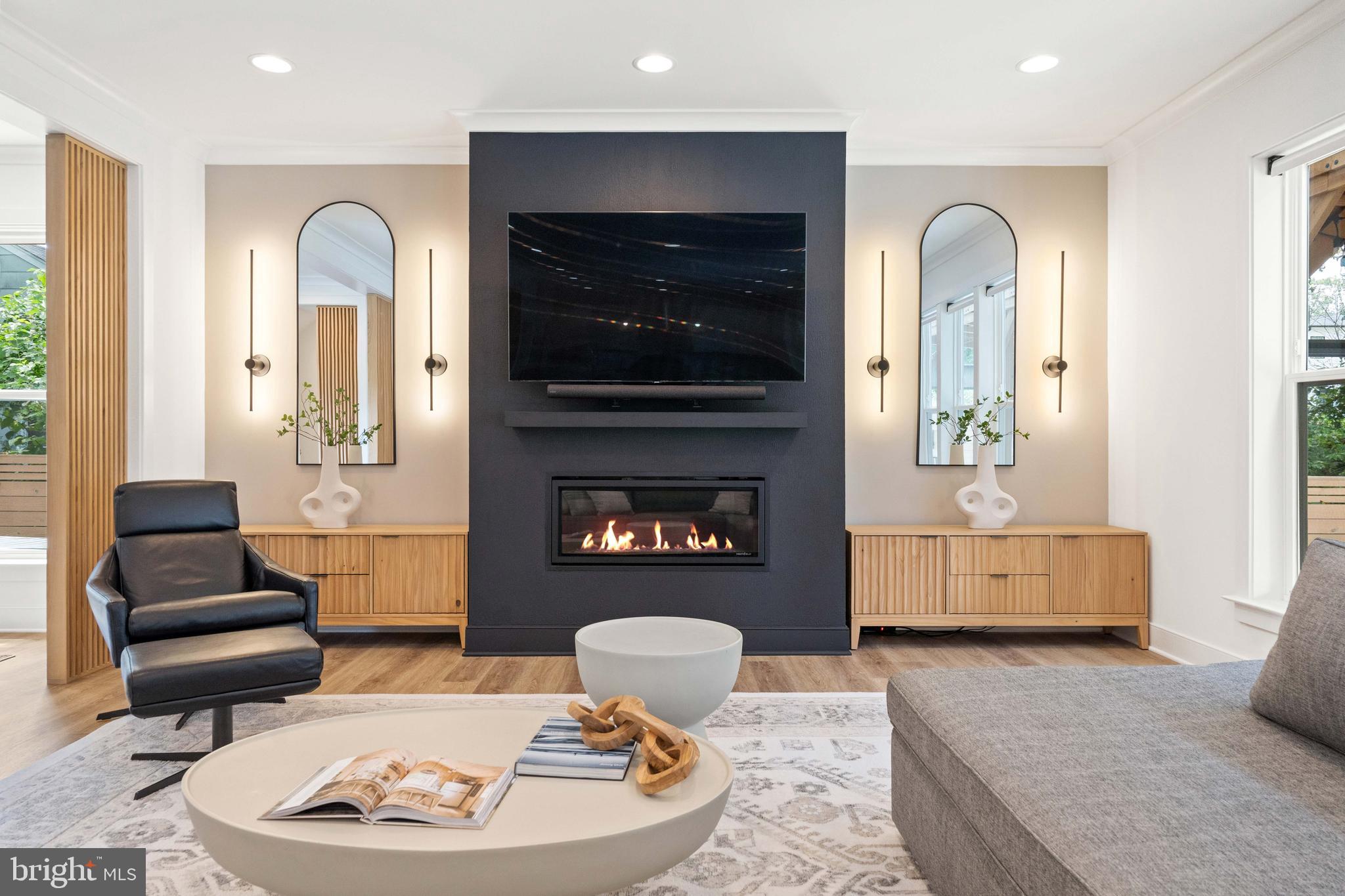 PIMMIT HILLS - Residential