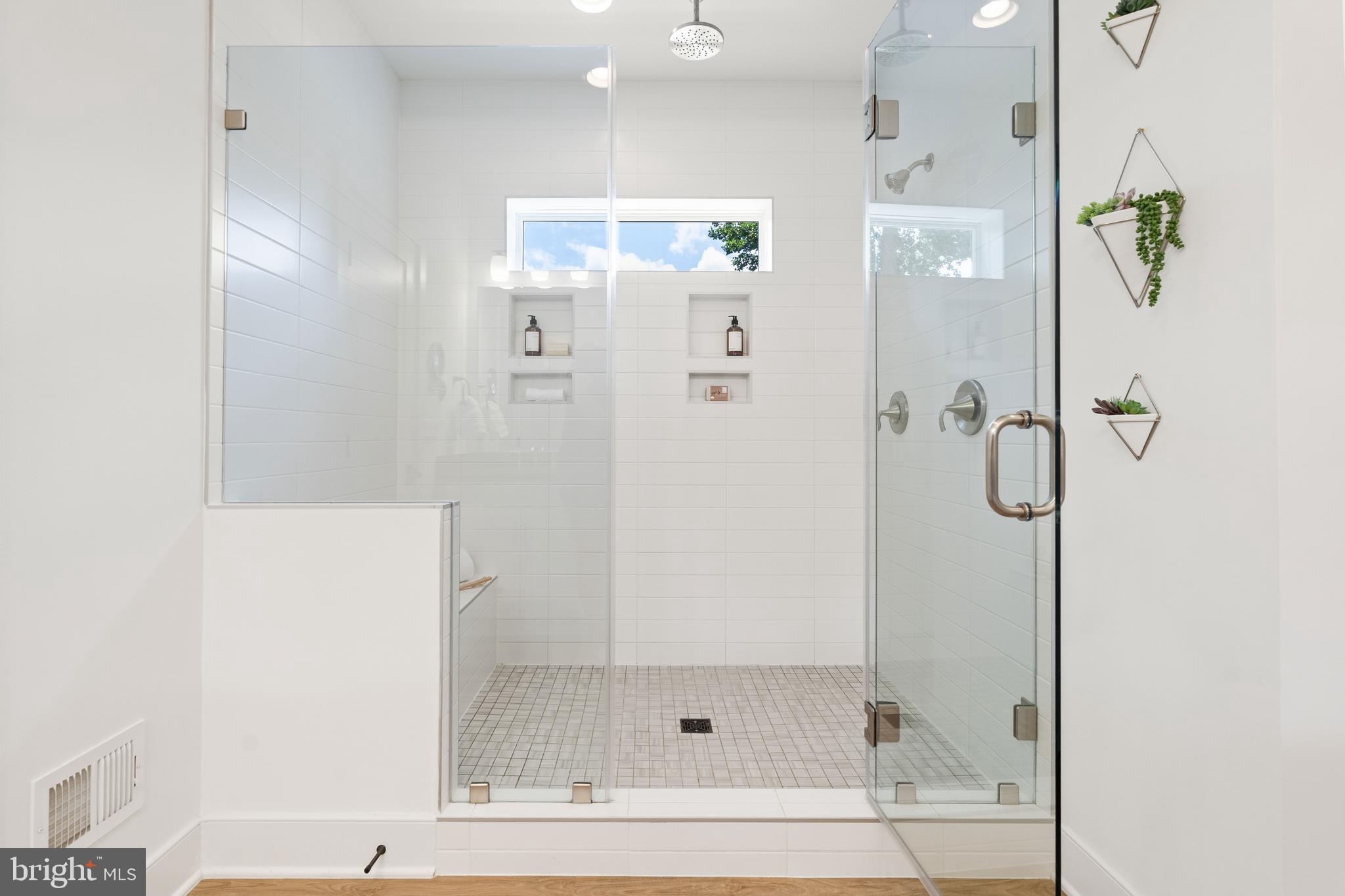 PIMMIT HILLS - Residential