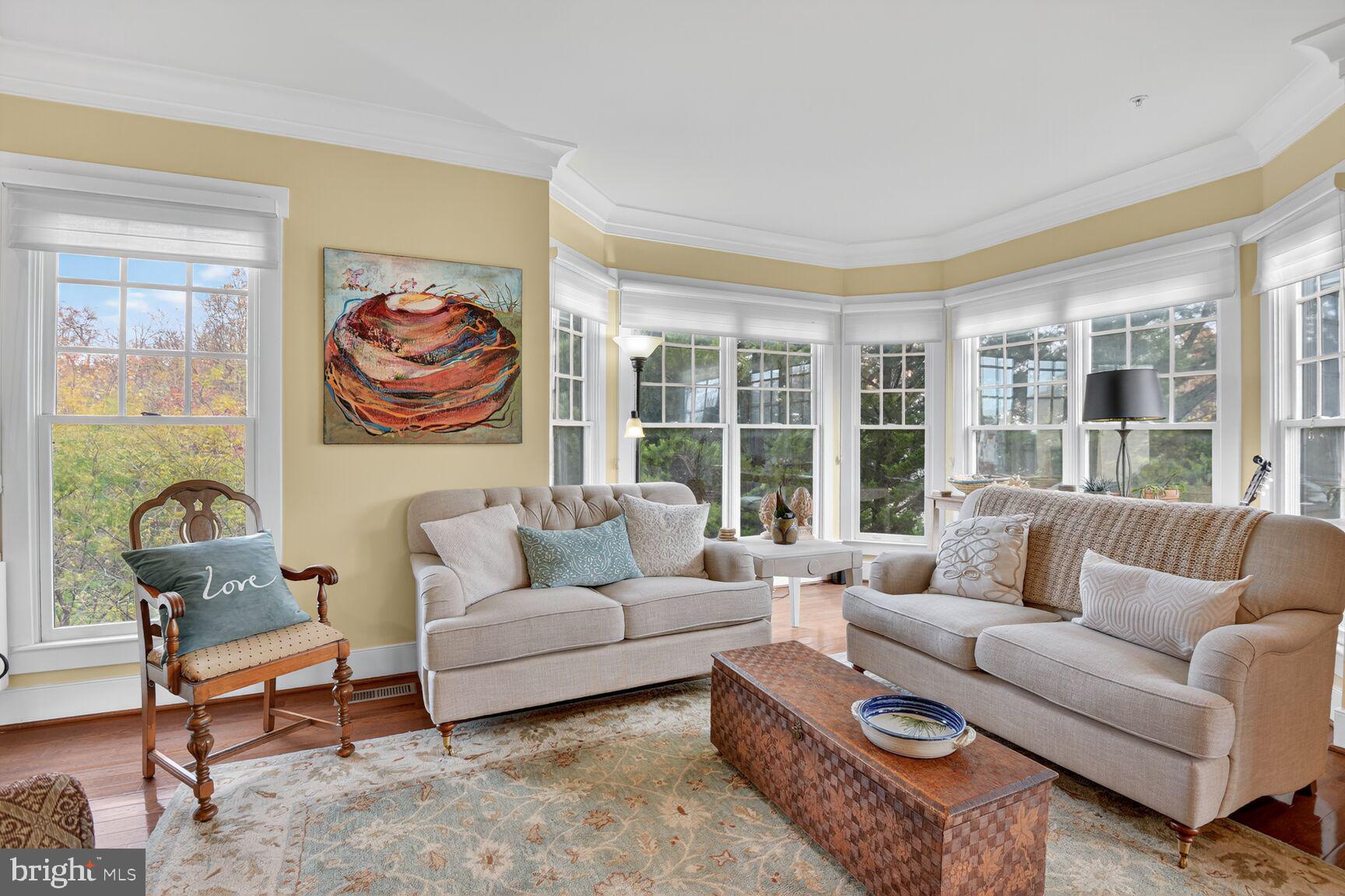 FOREST GLEN PARK - Residential Lease