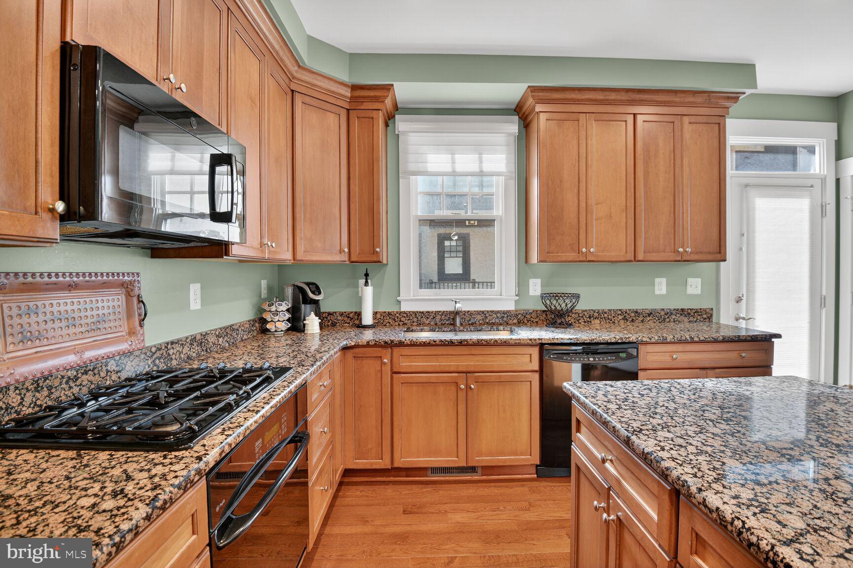 FOREST GLEN PARK - Residential Lease