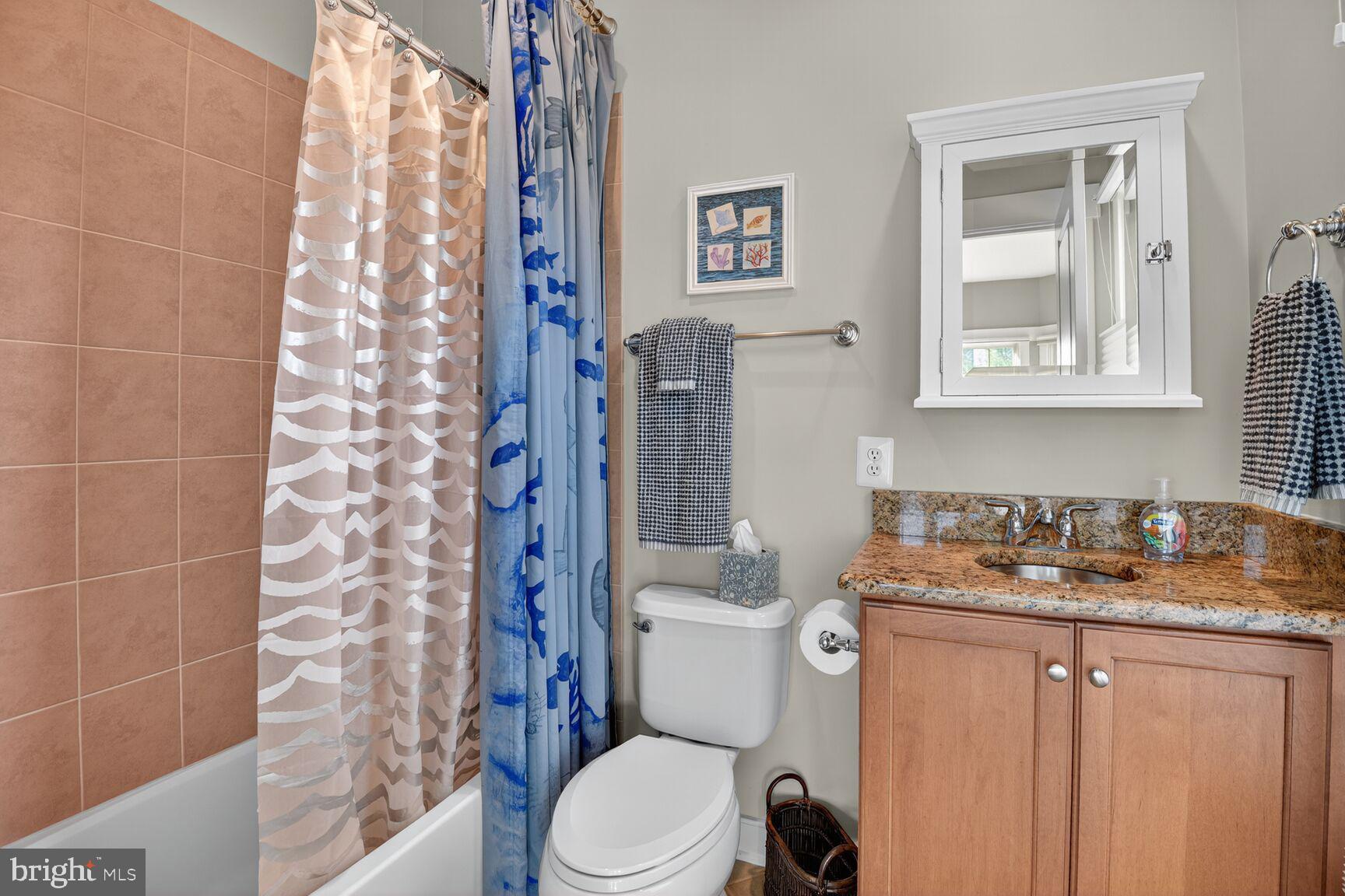 FOREST GLEN PARK - Residential Lease