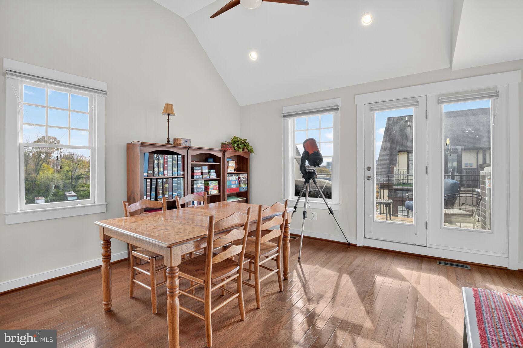 FOREST GLEN PARK - Residential Lease