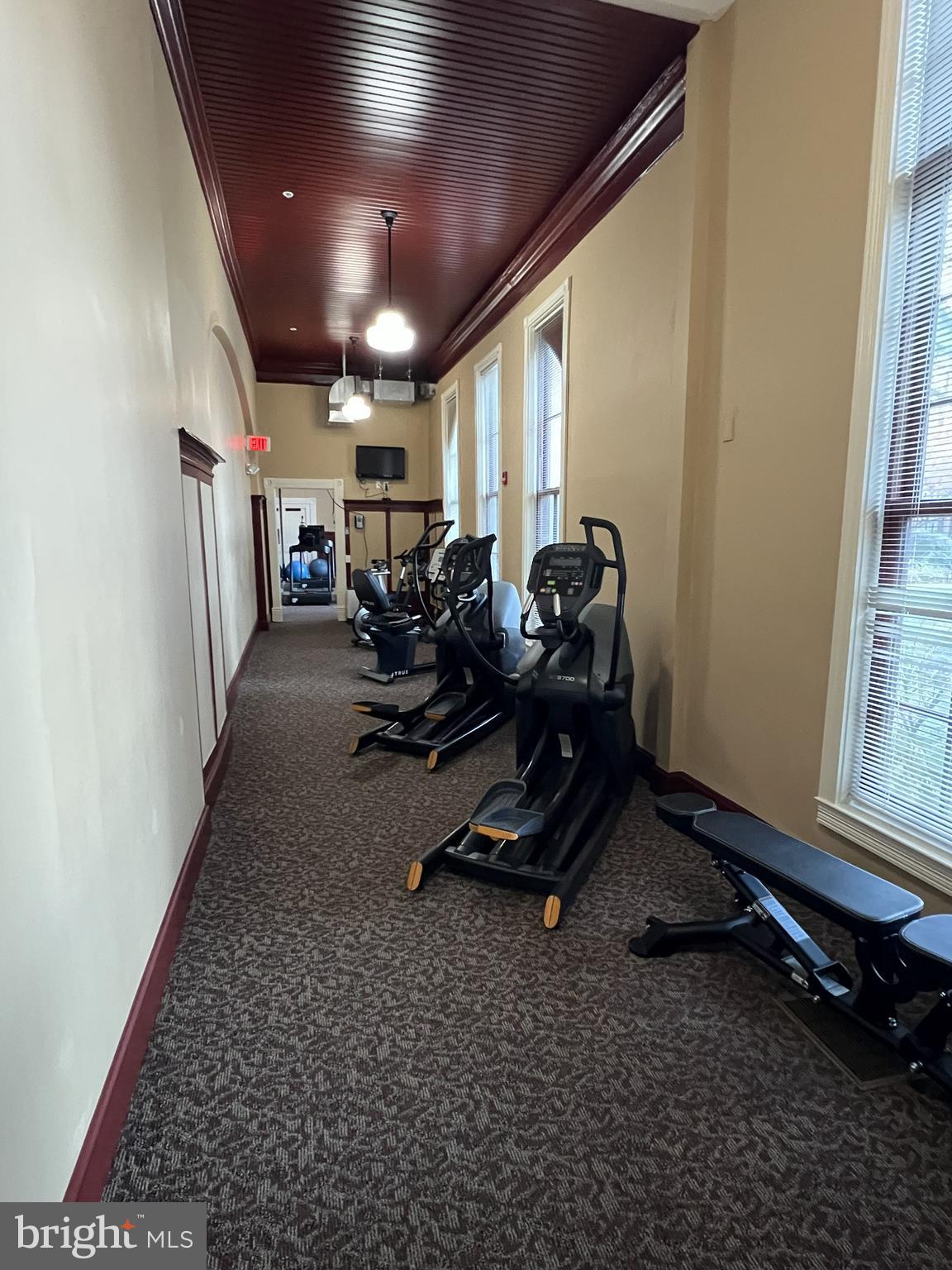 FOREST GLEN PARK - Residential Lease