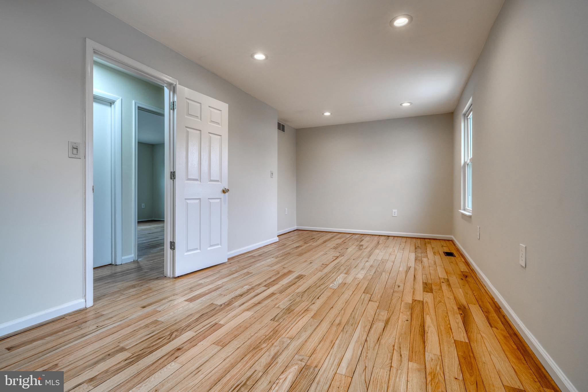 RANDALLFIELDS - Residential