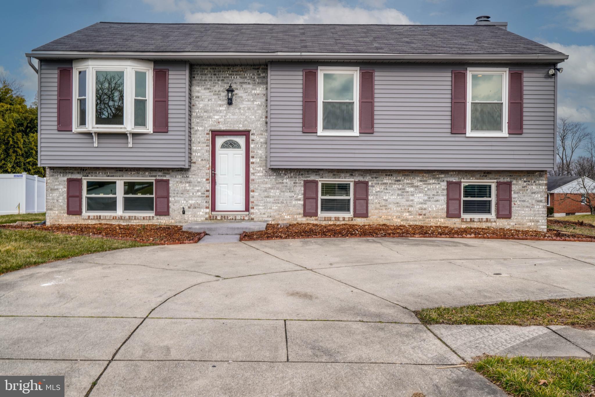 RANDALLFIELDS - Residential