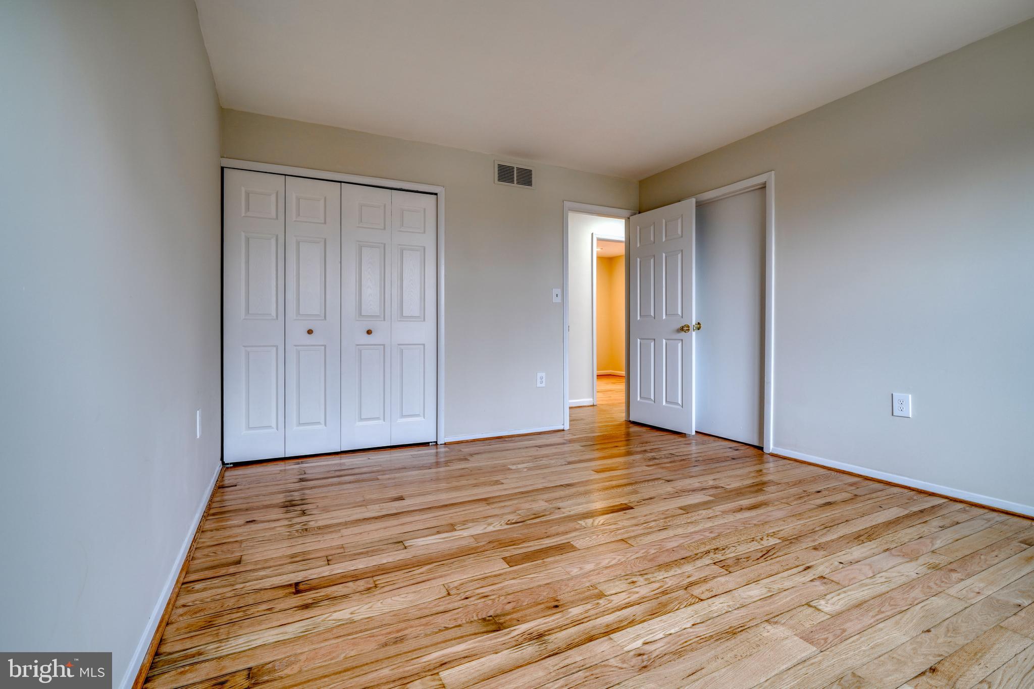 RANDALLFIELDS - Residential