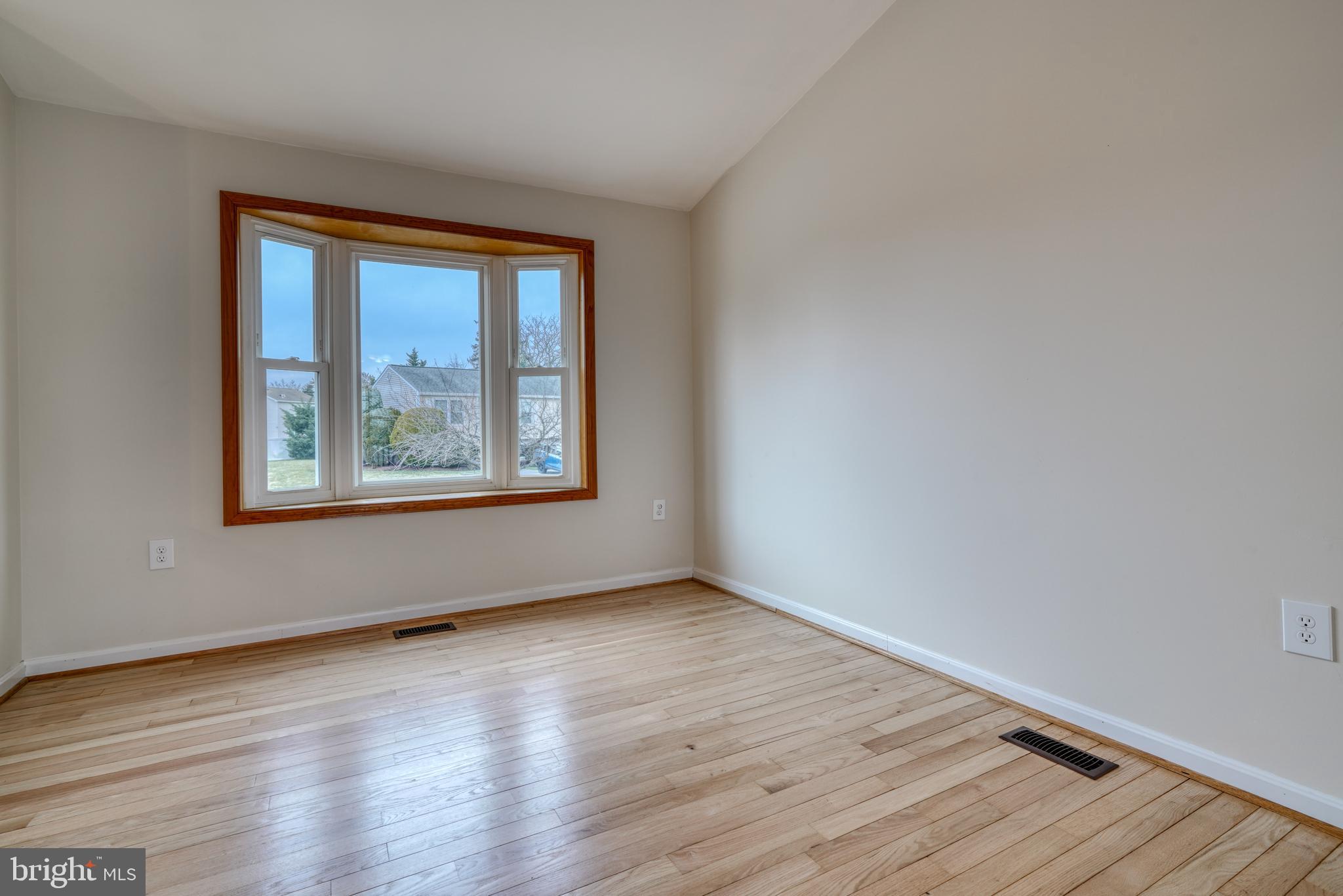 RANDALLFIELDS - Residential